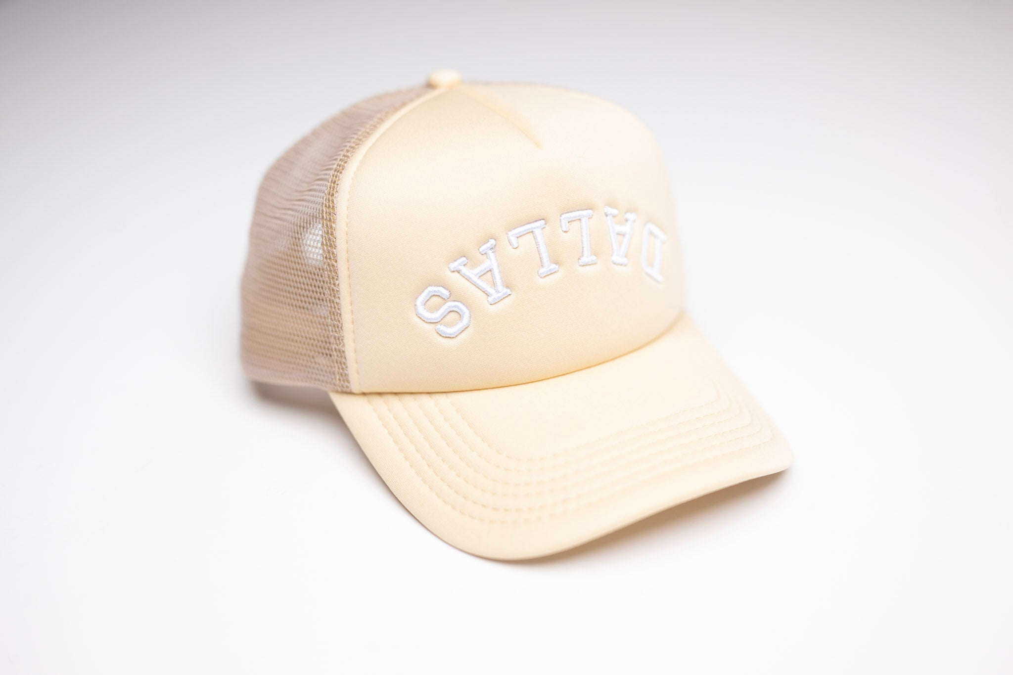 Trucker USD snapback - SAND