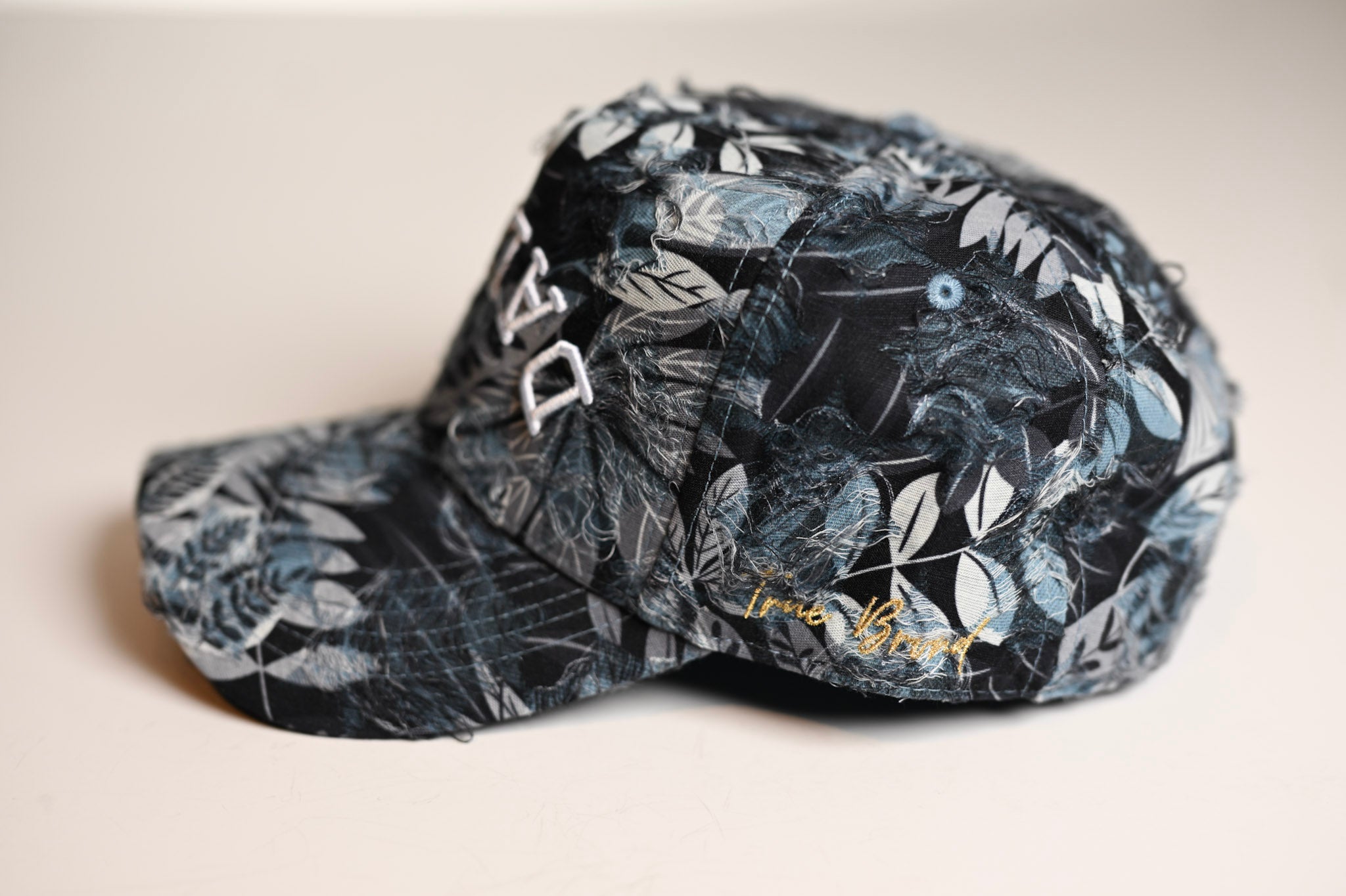 Floral distressed denim - BLACK BLUE