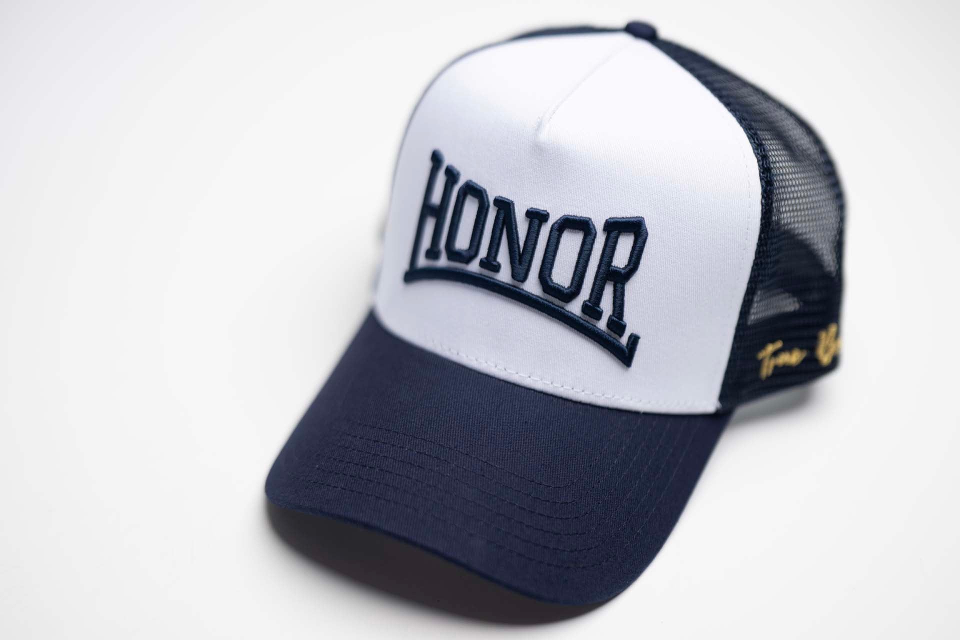 National Medal of Honor Museum - " HONOR " Trucker
