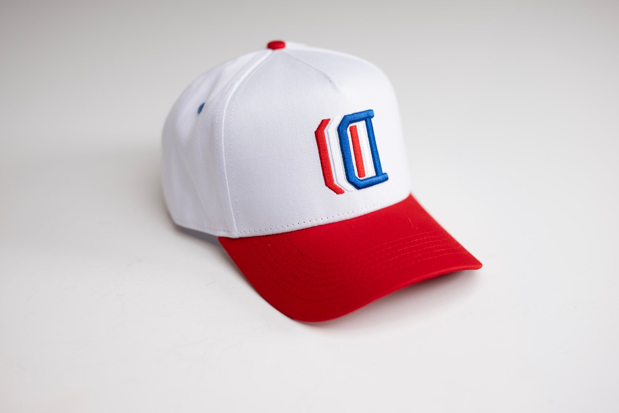 Inline D snapback - RED / WHITE rwb