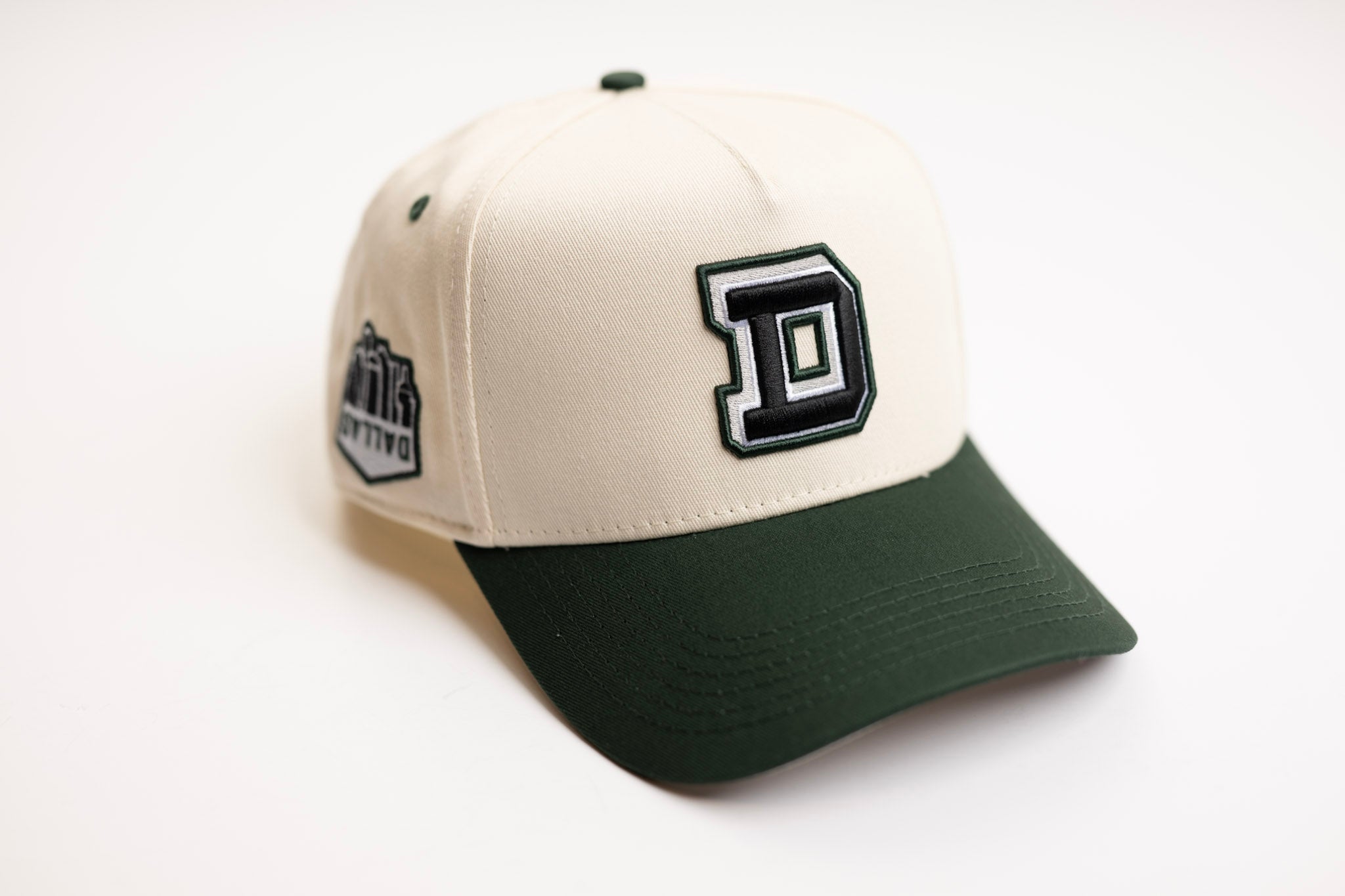 TRUE D HAT - FOREST GREEN / OFFWHITE