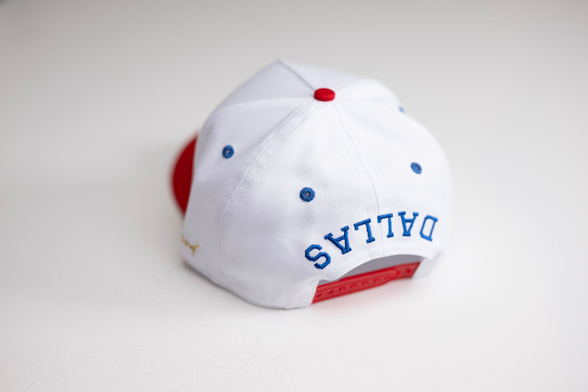 Inline D snapback - RED / WHITE rwb