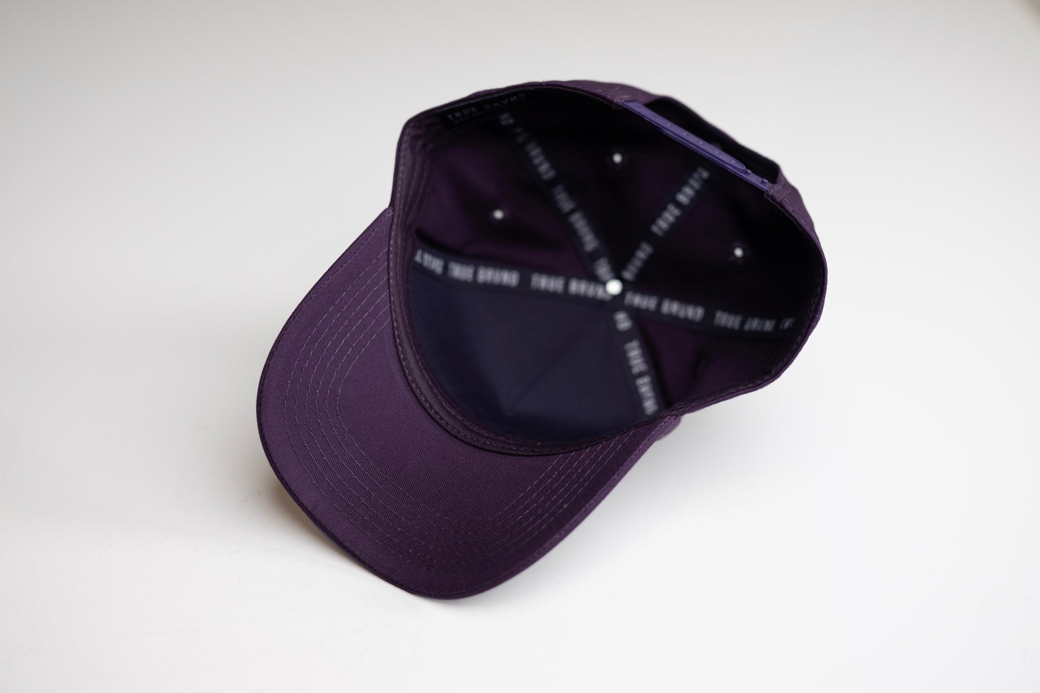 Precurved Dallas snapback - PURPLE