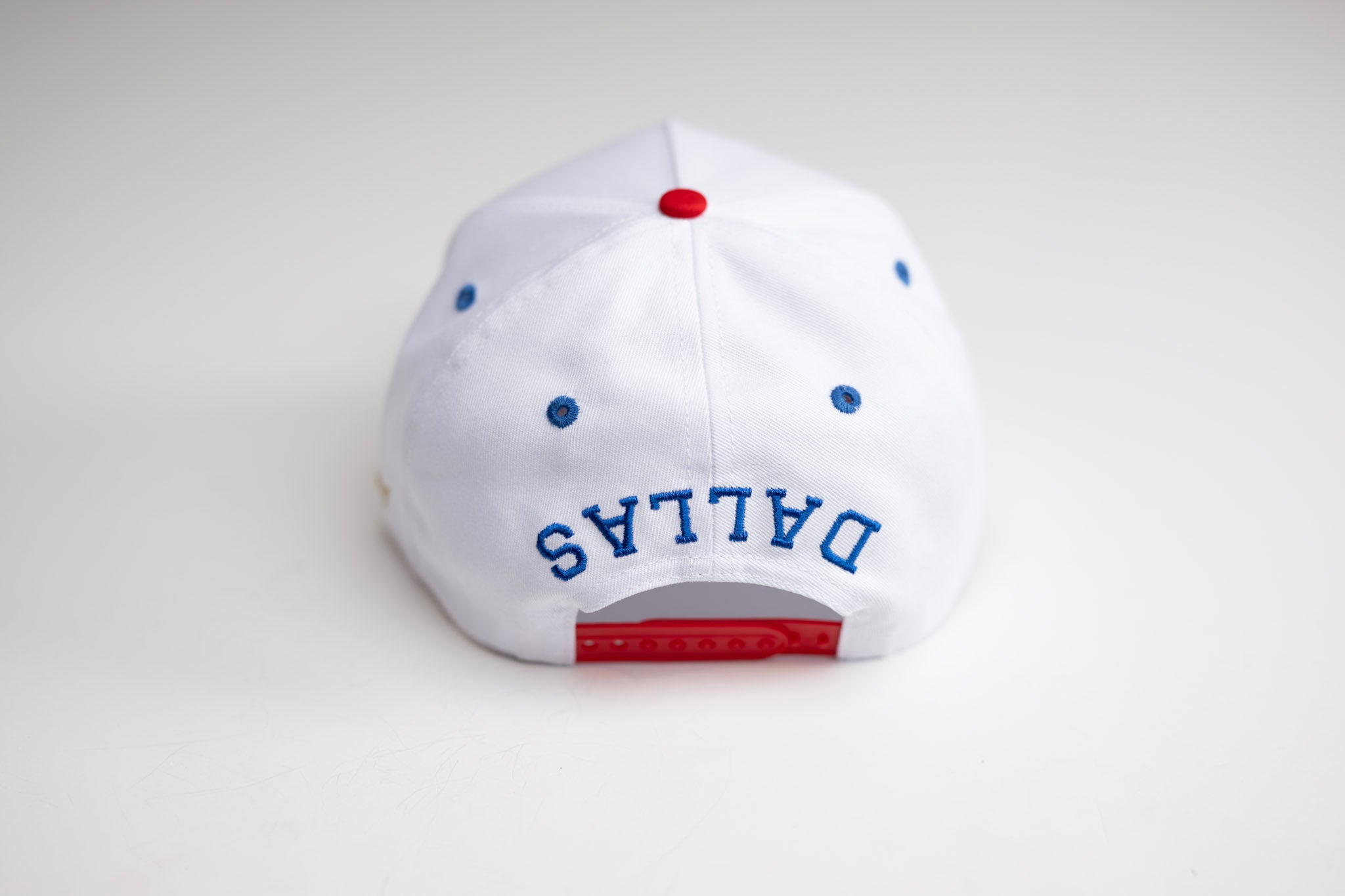 Inline D snapback - RED / WHITE rwb