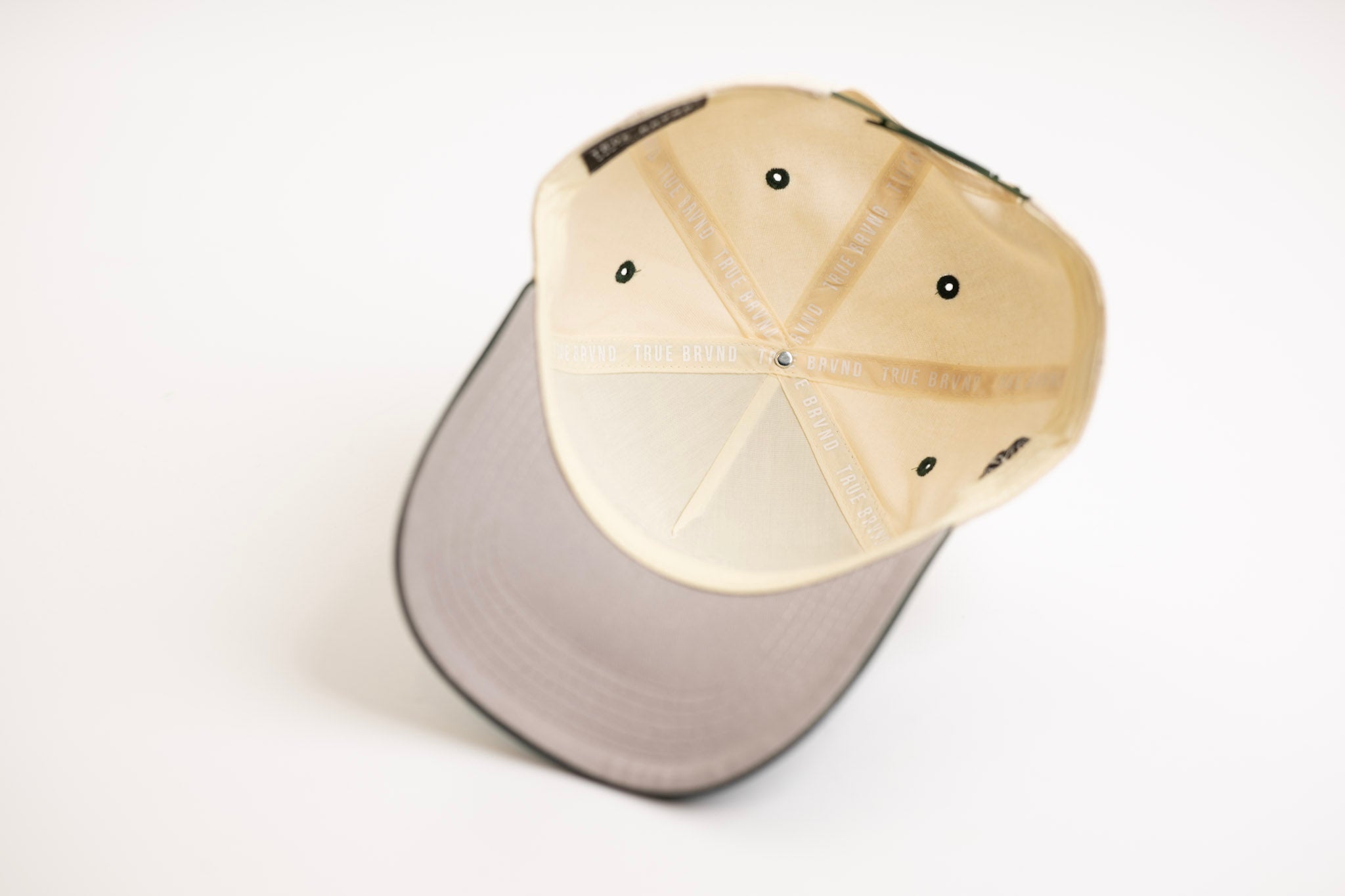 TRUE D HAT - FOREST GREEN / OFFWHITE