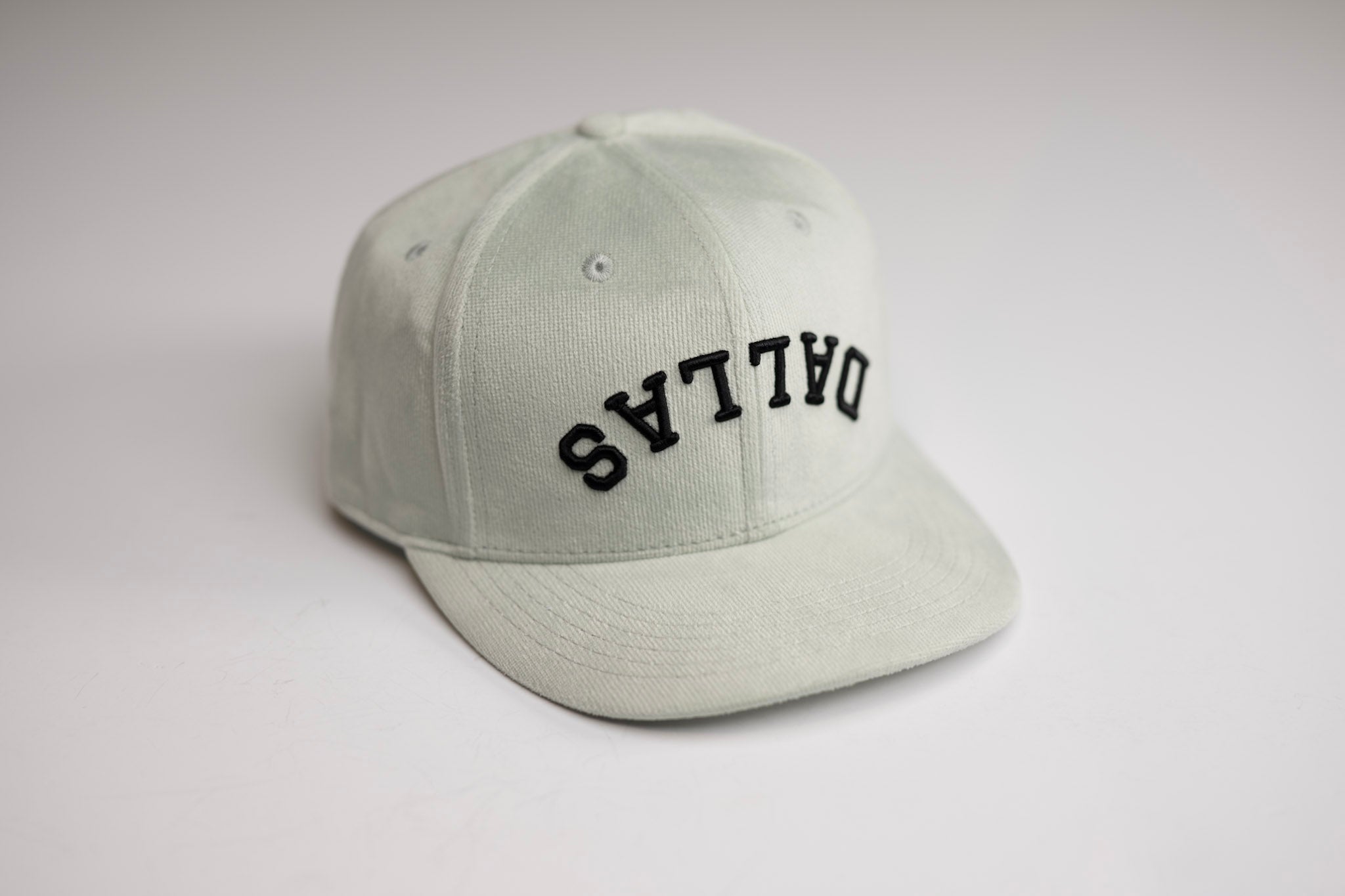 Corduroy 6 panel - MINT