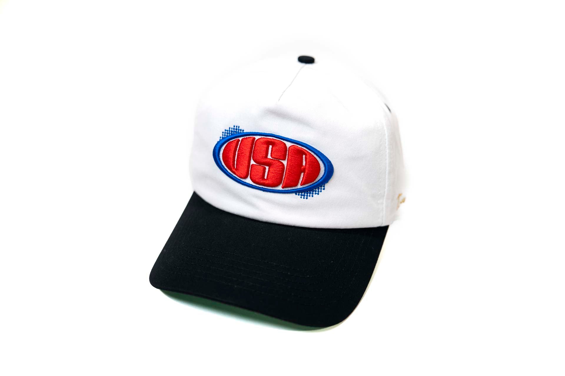 Precurved USA cap - BLACK / WHITE