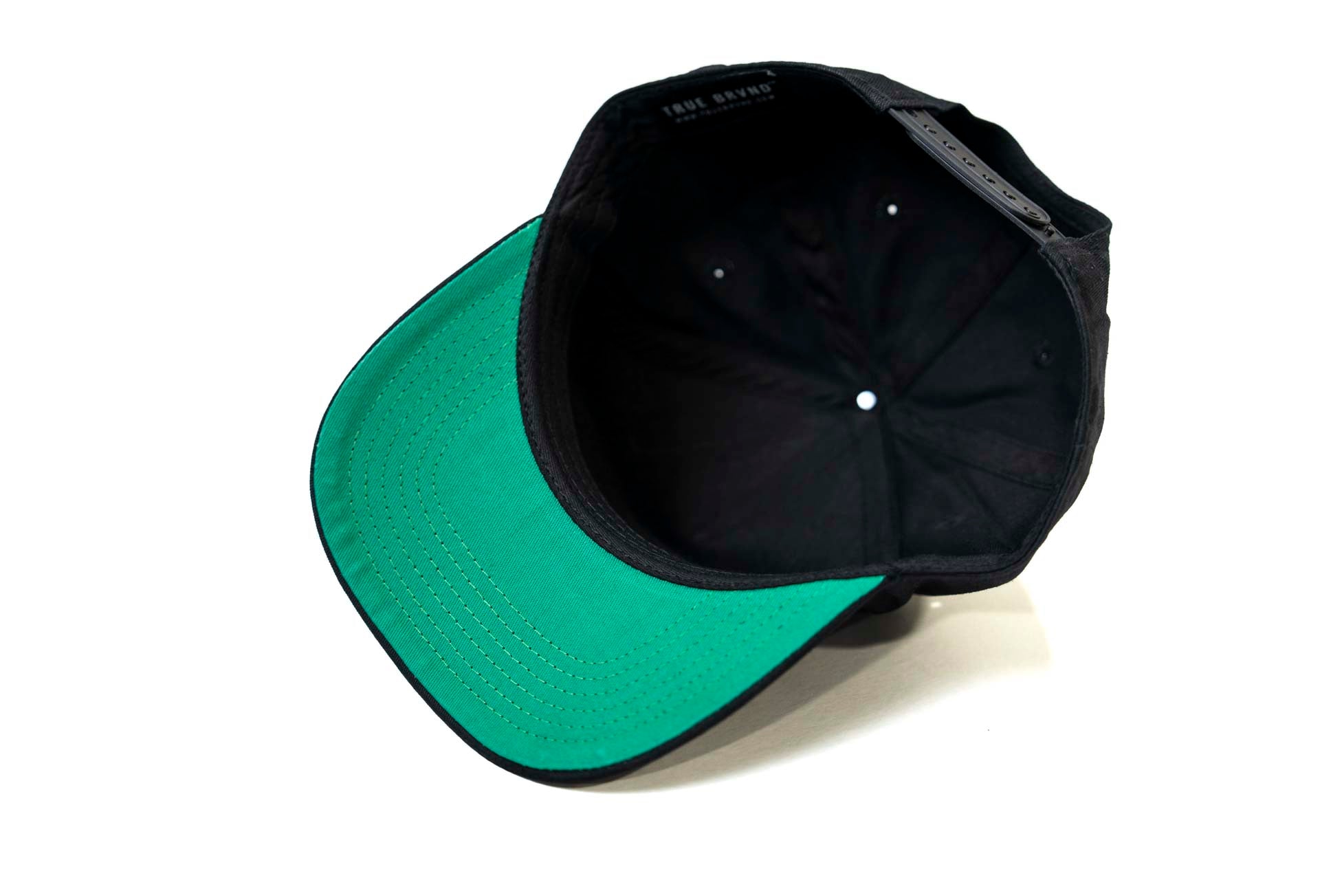LC - Precurved Dallas snapback - BLACK / BLACK (Green)
