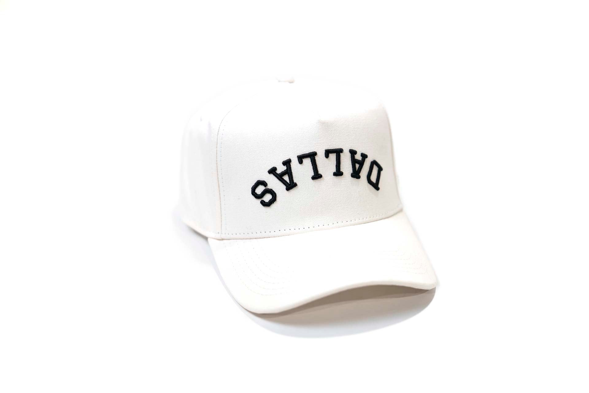 UV-ACTIVATED - WHITE into BLUE