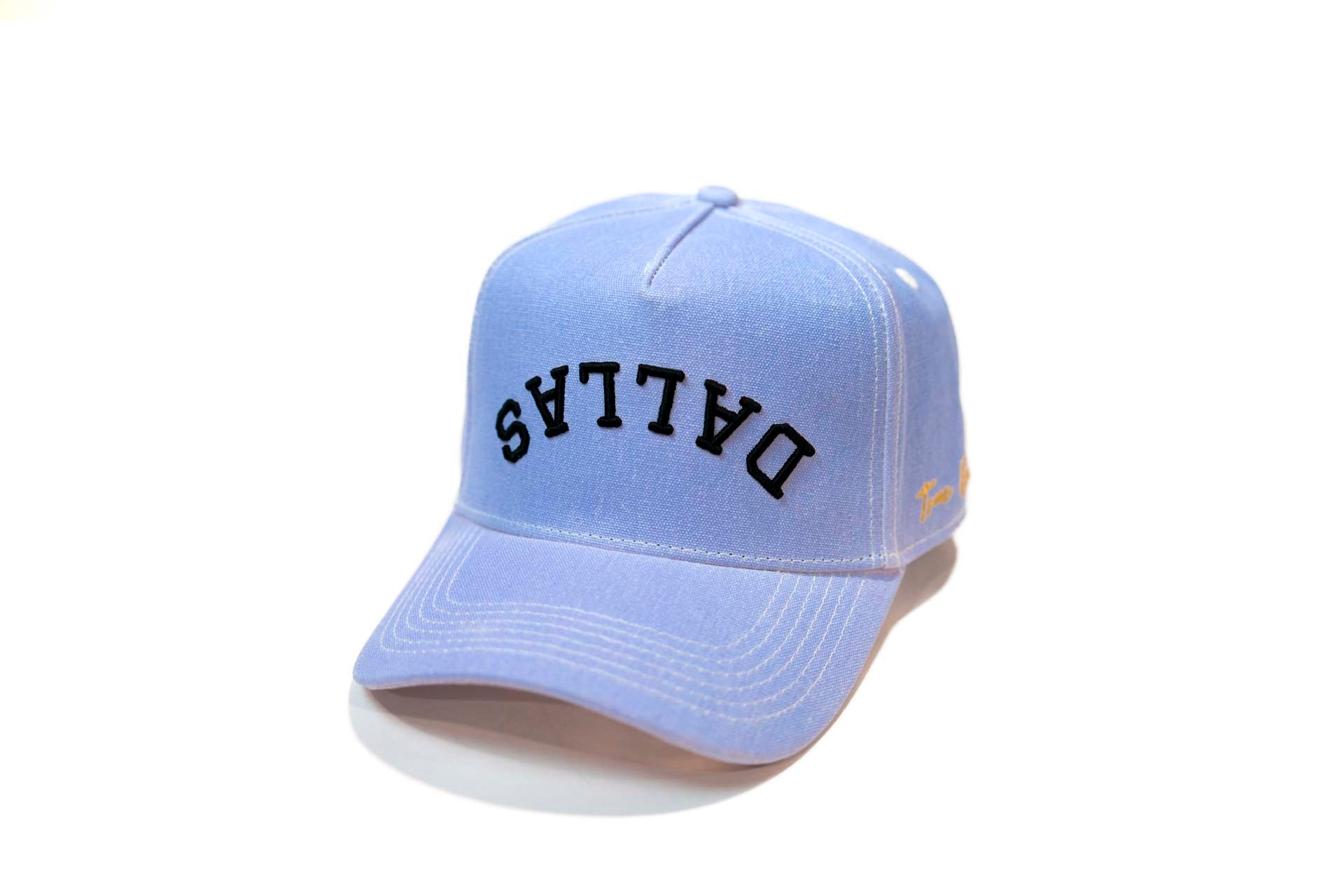 UV-ACTIVATED - WHITE into BLUE