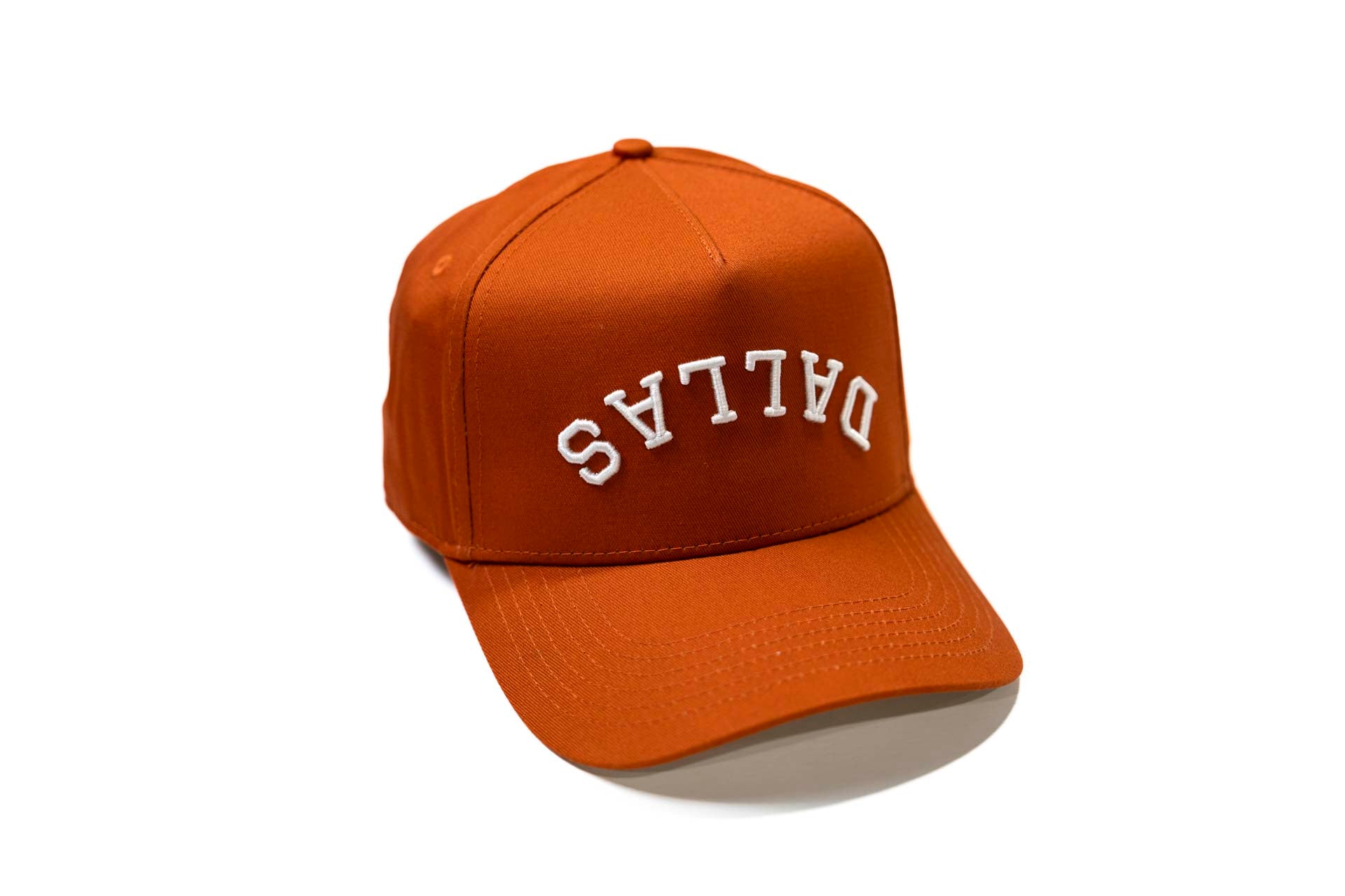 Precurved Dallas snapback - RUST