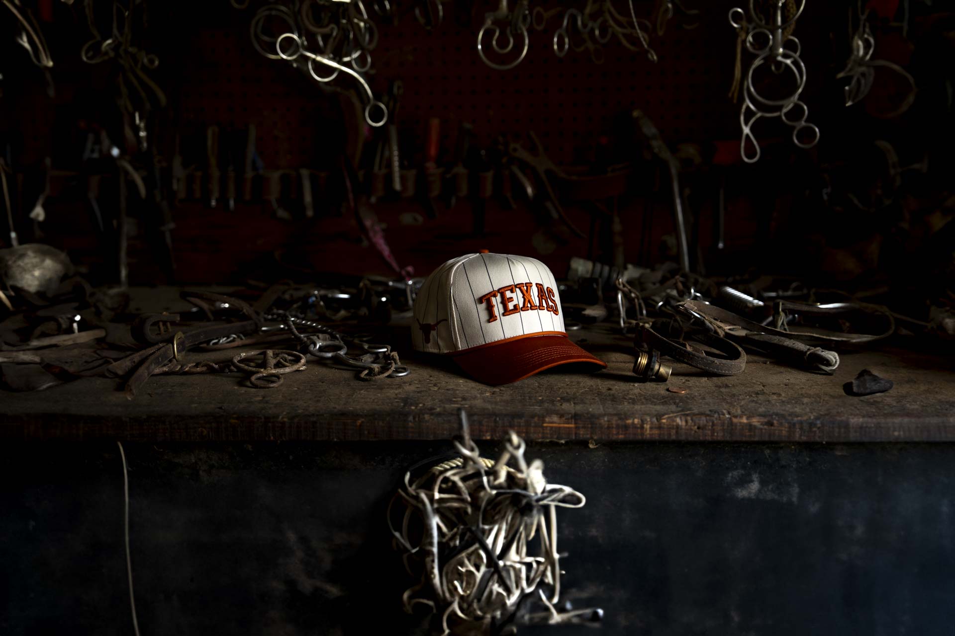 UT Austin Pinstripe - B. ORANGE / OFFWHITE