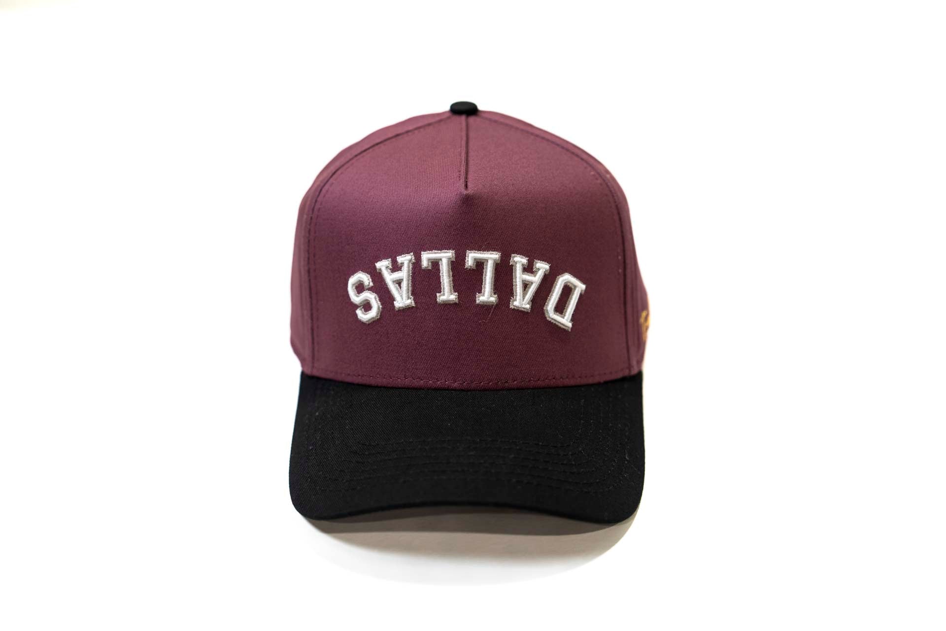 " Plum " - Precurved Dallas snapback - BLACK / MAROON