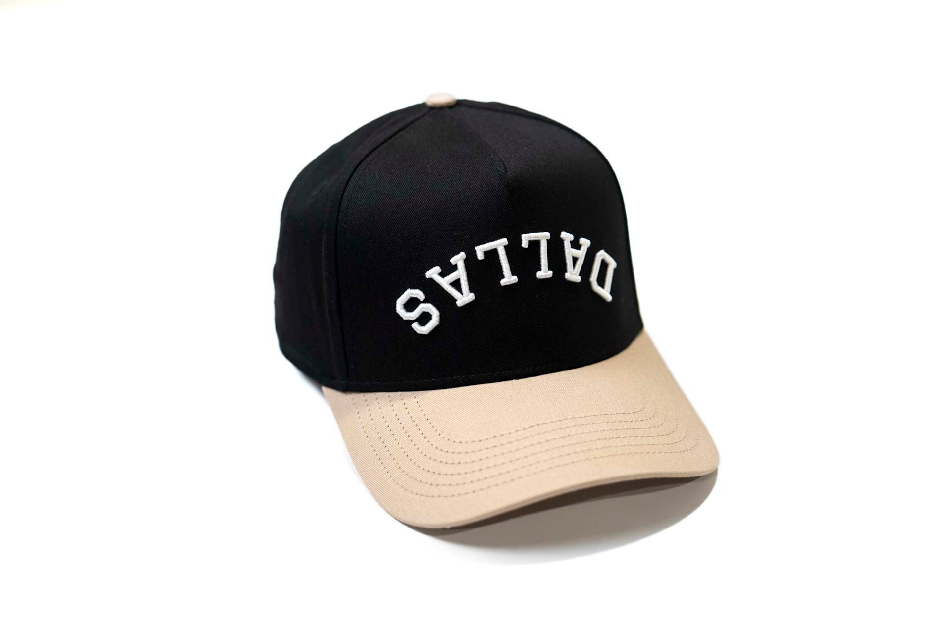 Precurved Dallas snapback - SAND / BLACK