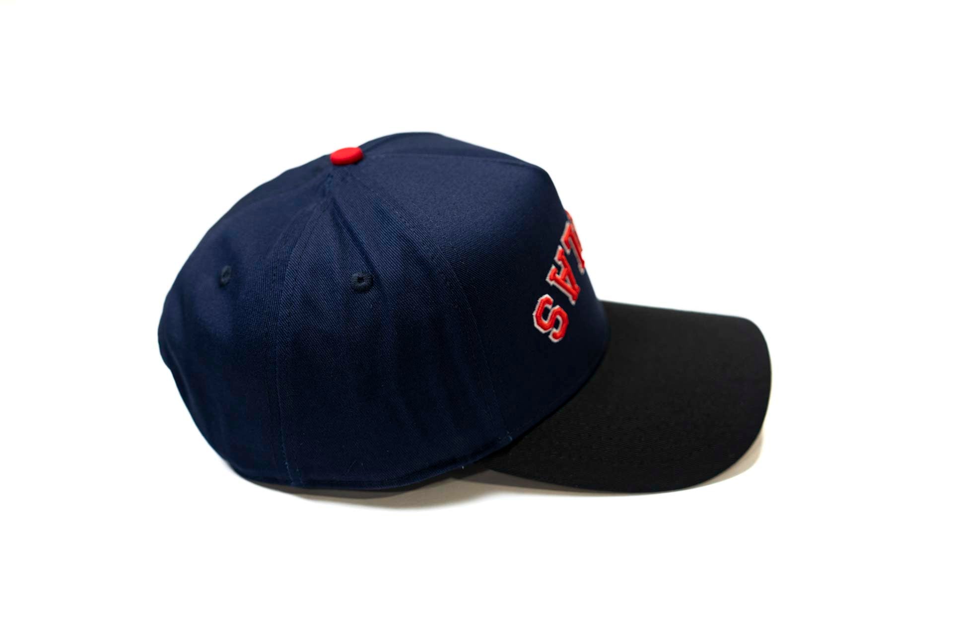 Precurved Dallas snapback - BLACK / NAVY w/red