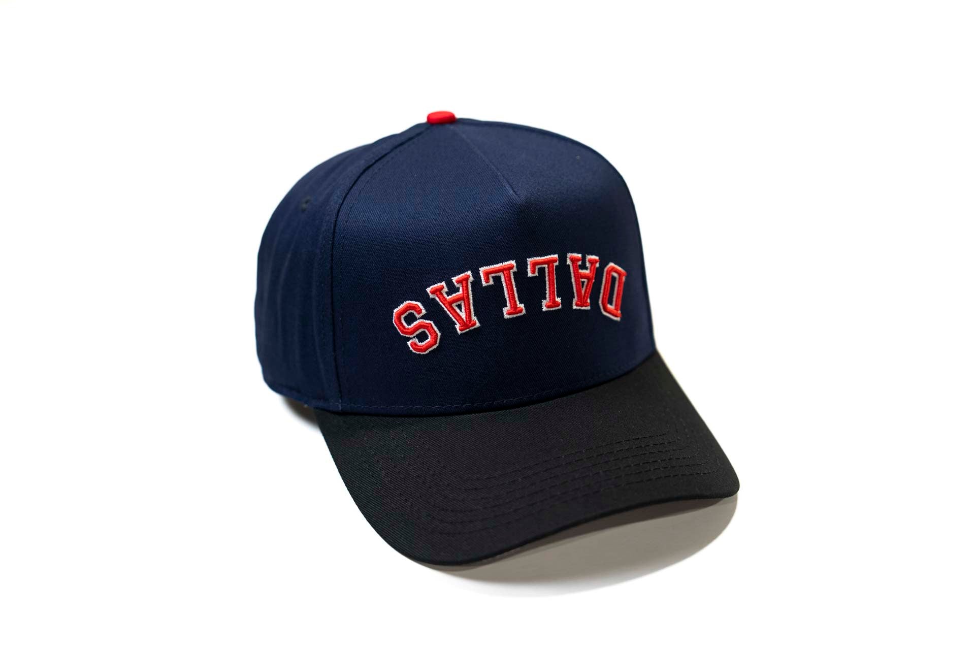 Precurved Dallas snapback - BLACK / NAVY w/red