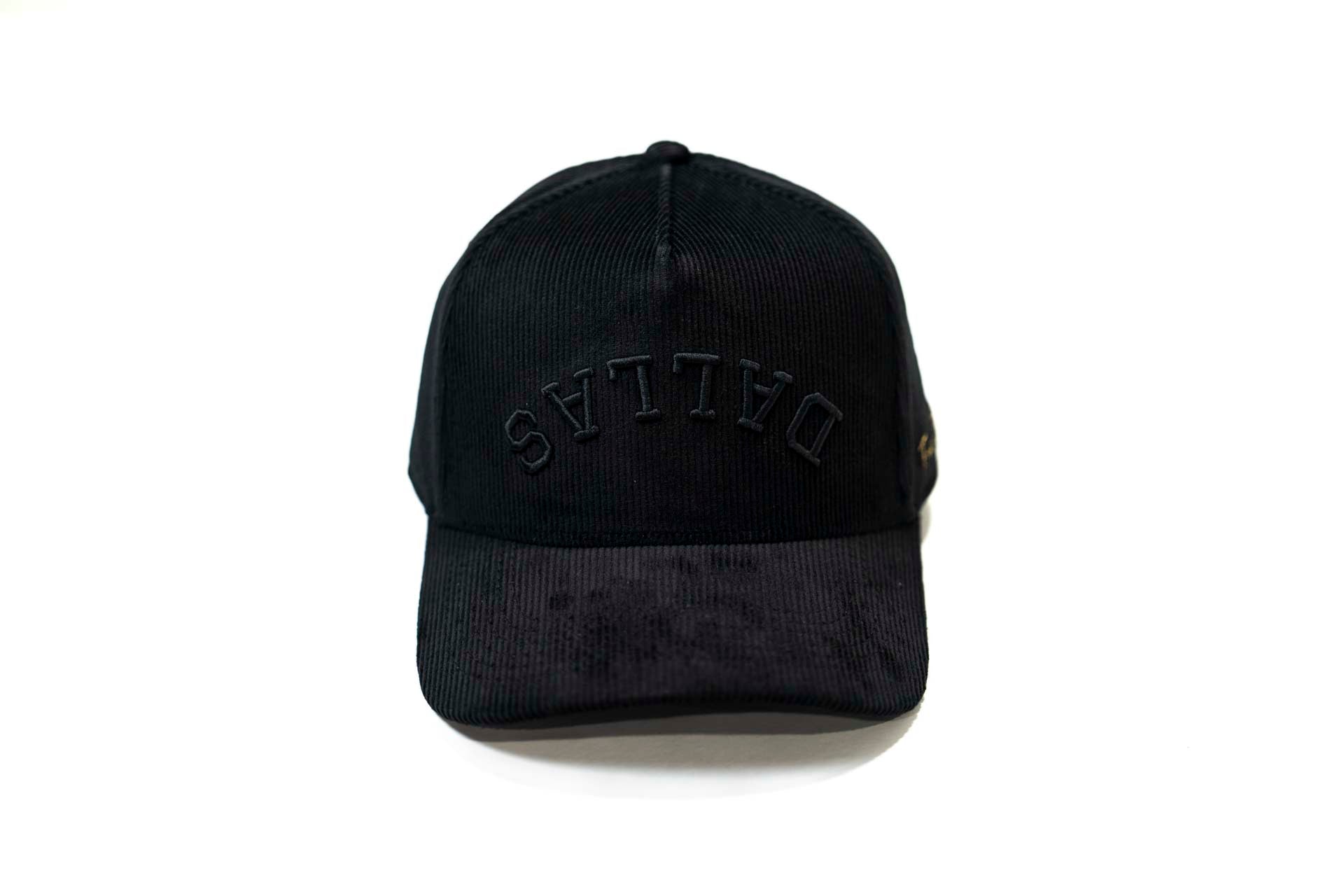 Corduroy USD snapback - BLACKOUT