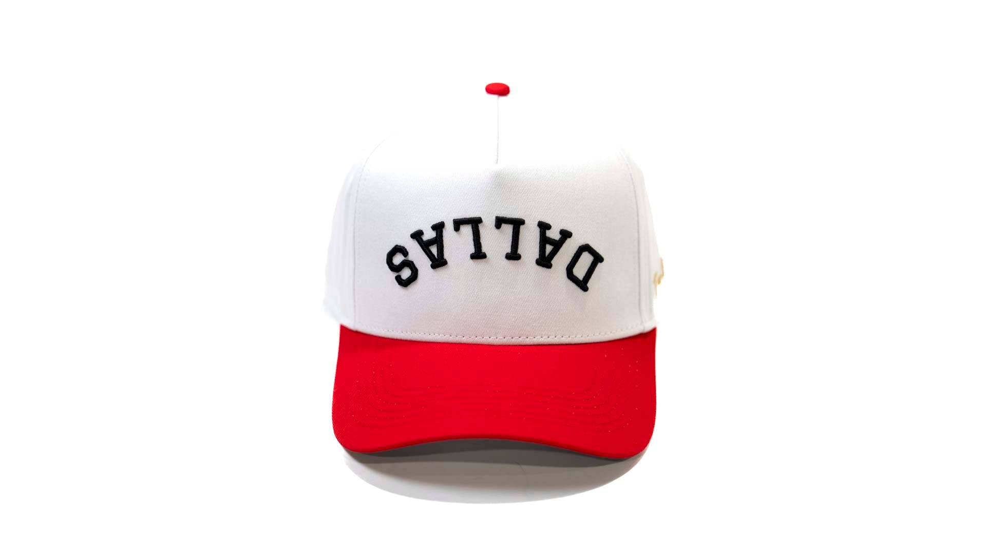 Precurved Dallas snapback - RED / WHITE