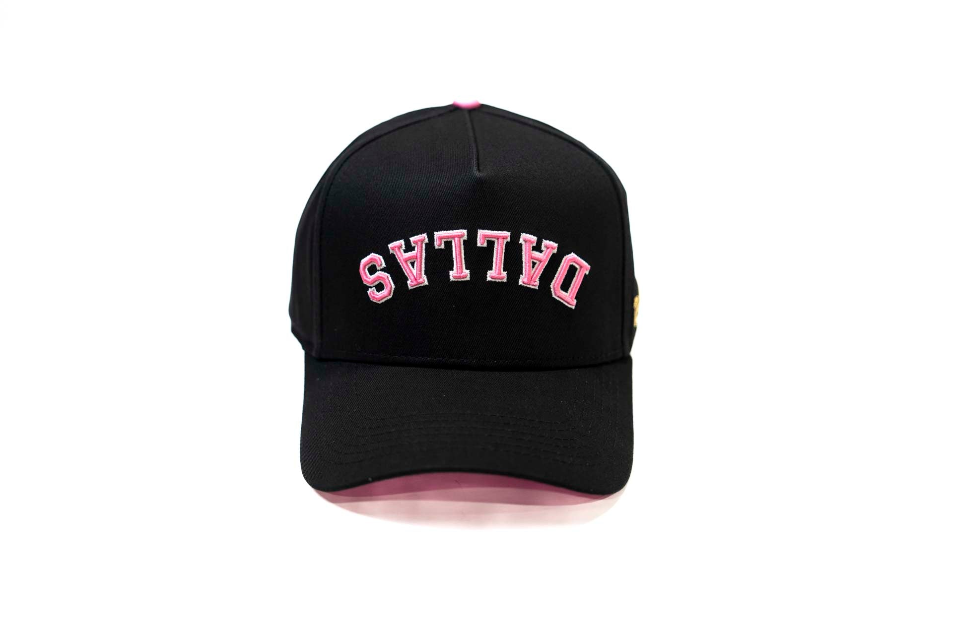 Precurved Dallas snapback - BLACK w/ PINK