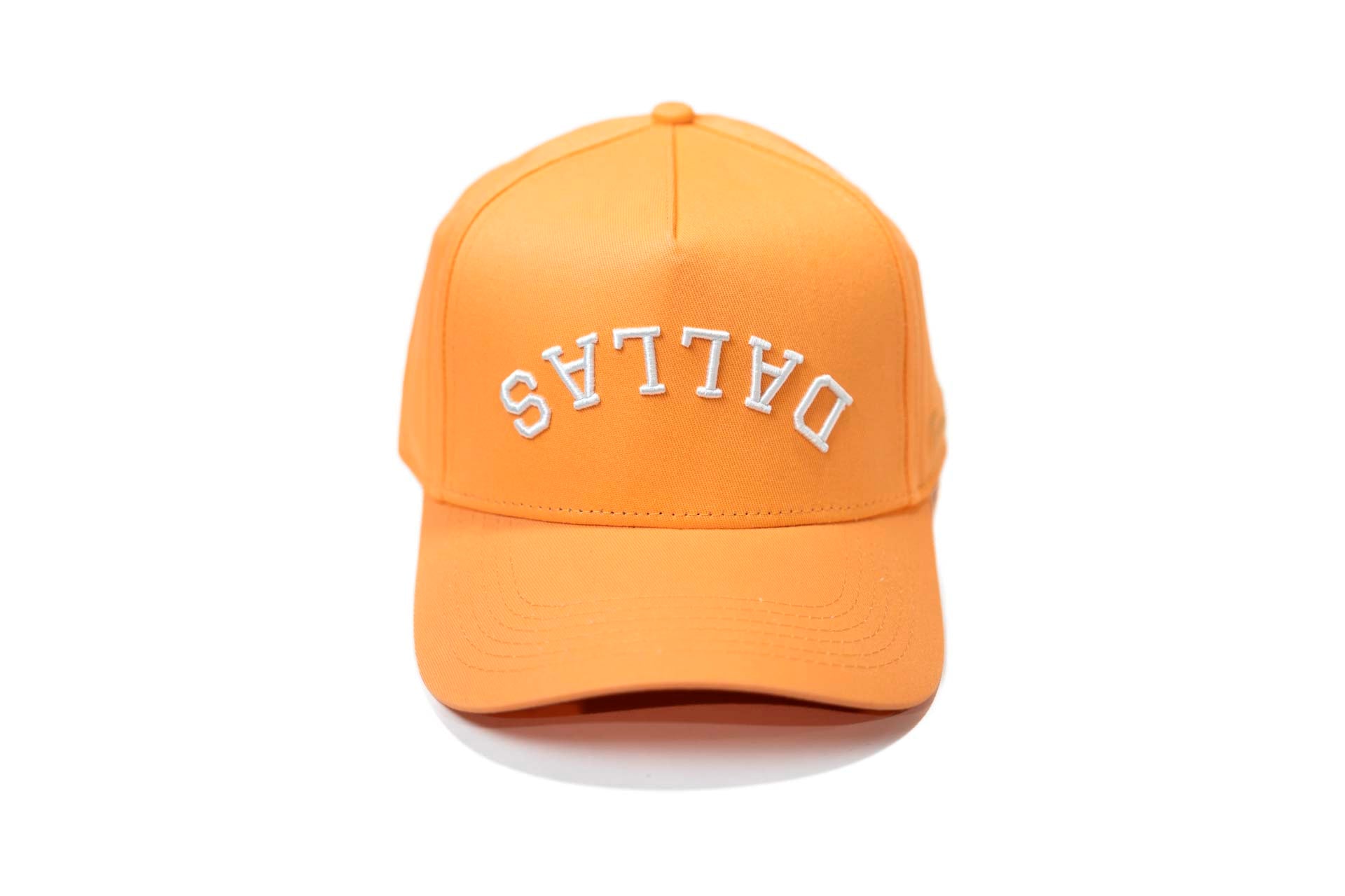Precurved Dallas snapback - LITE PEACH