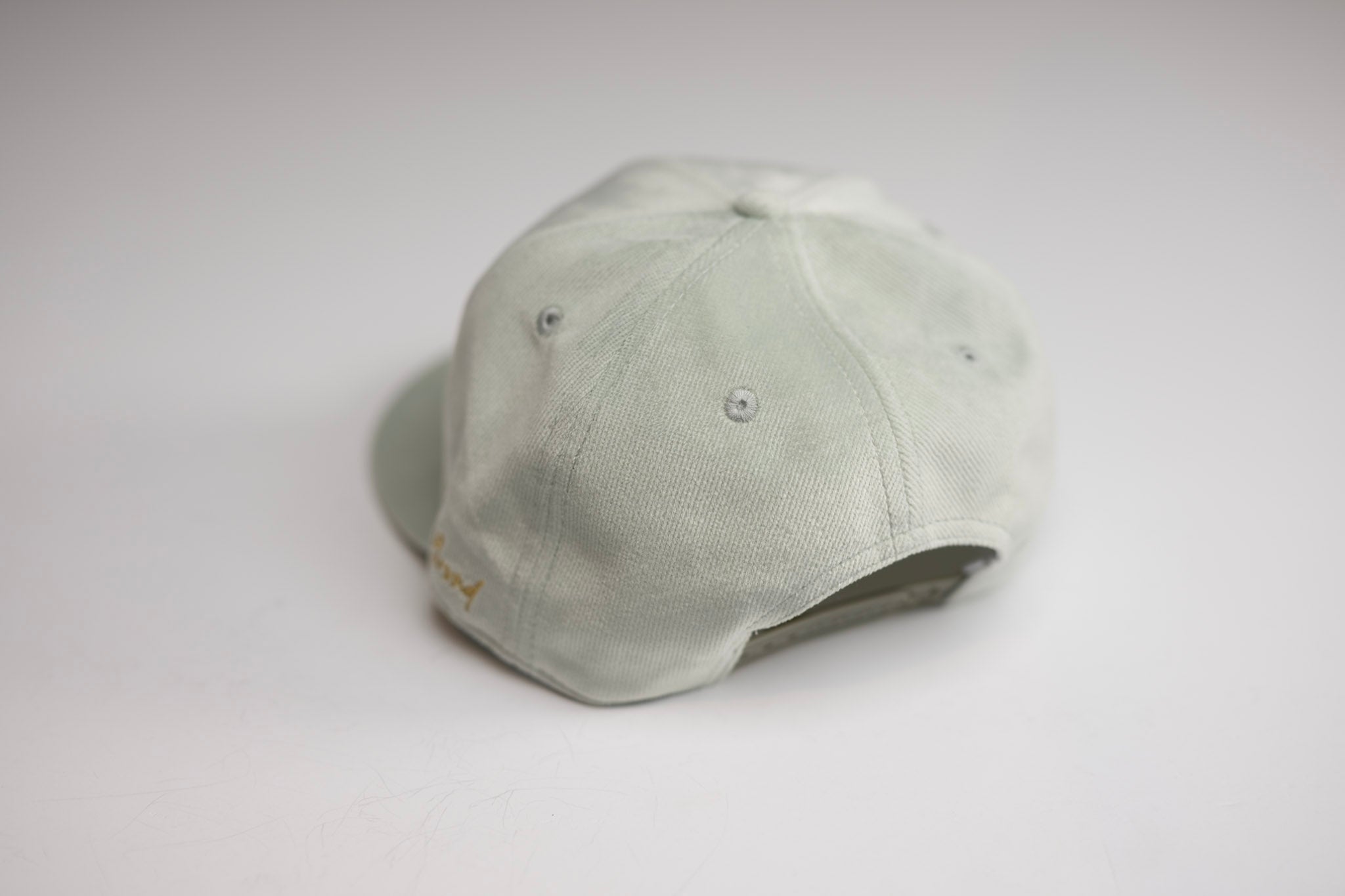 Corduroy 6 panel - MINT