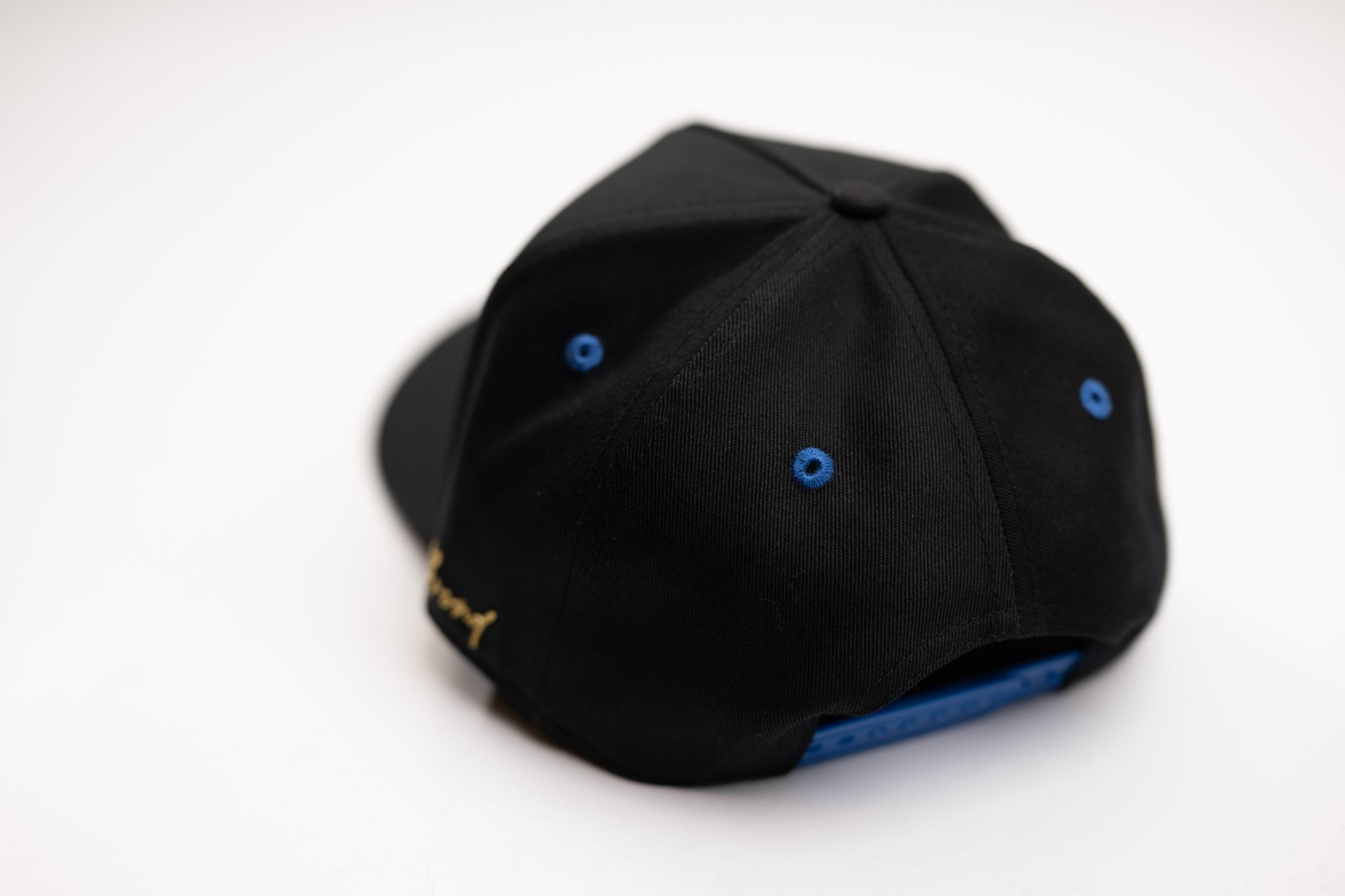 TRUE D HAT - BLACK w/ Blue
