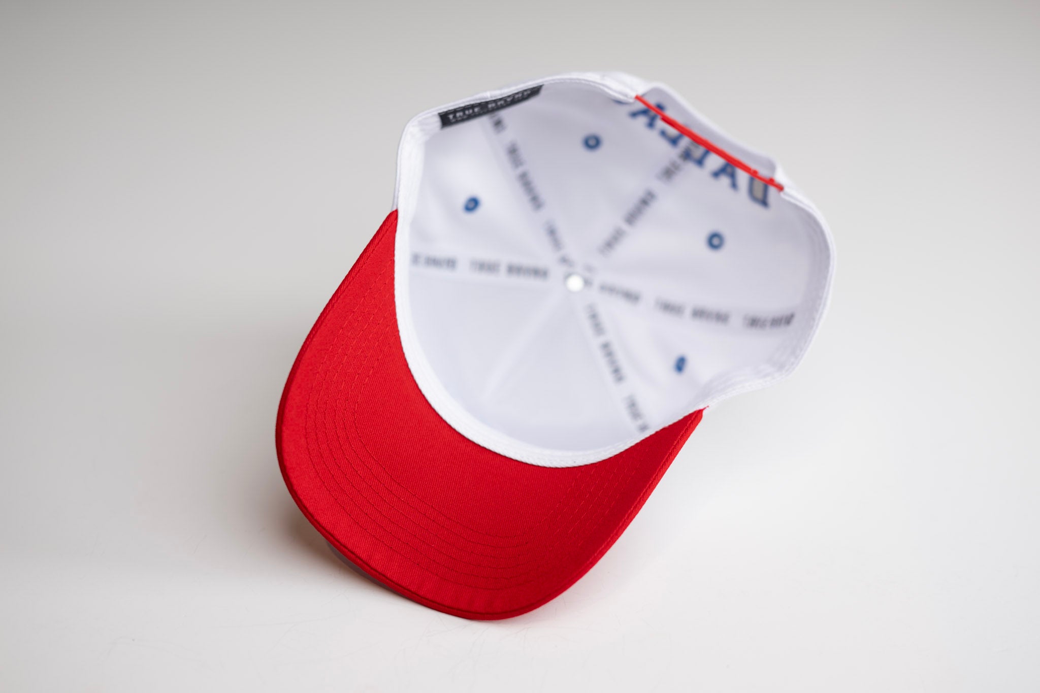 Inline D snapback - RED / WHITE rwb