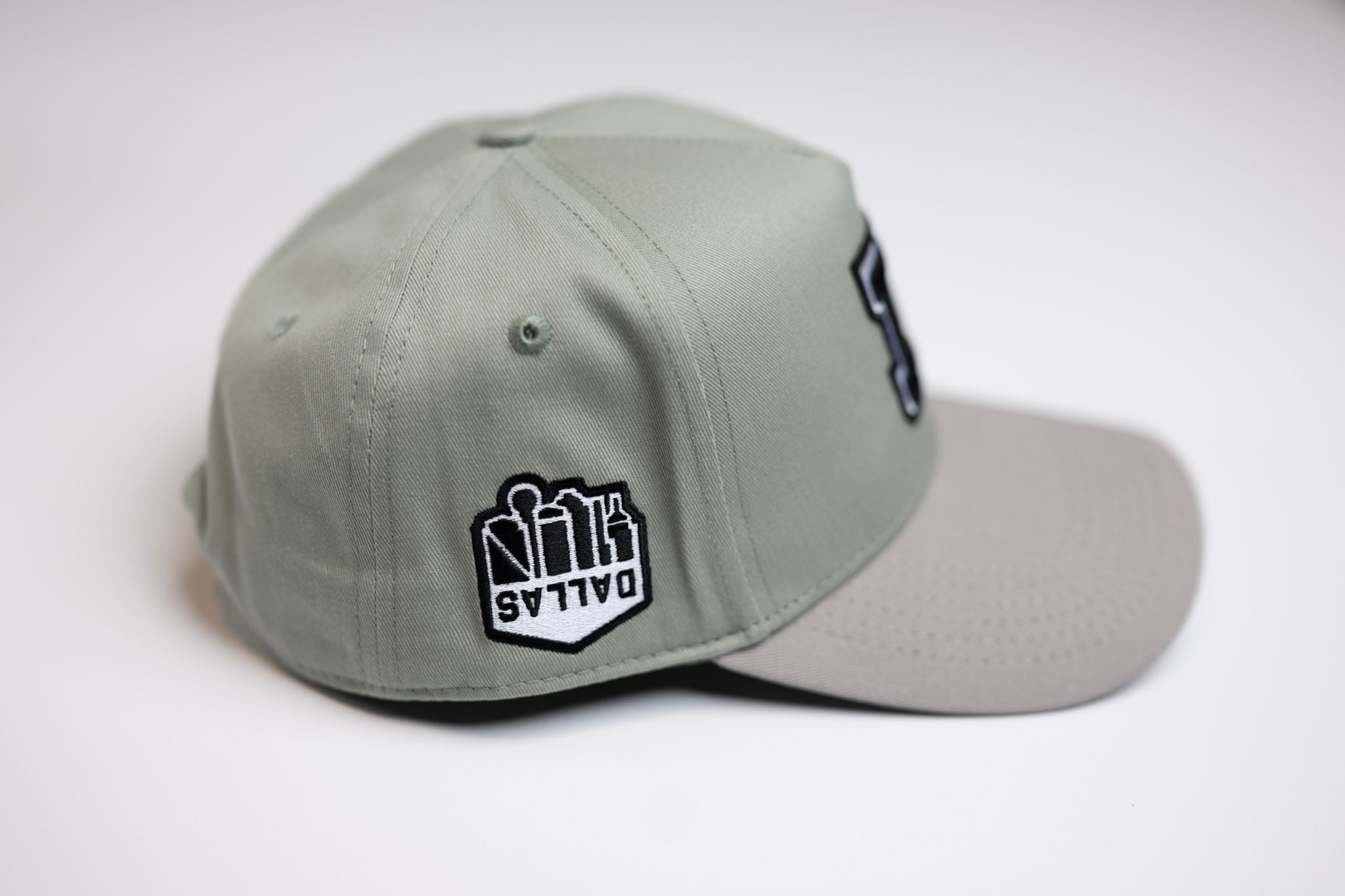 TRUE D HAT - GRAY / LITE SAGE
