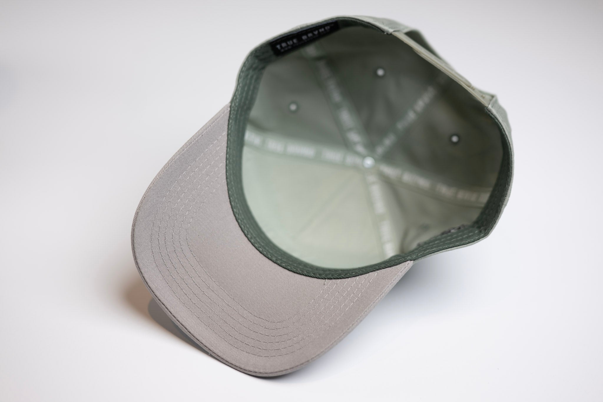 TRUE D HAT - GRAY / LITE SAGE