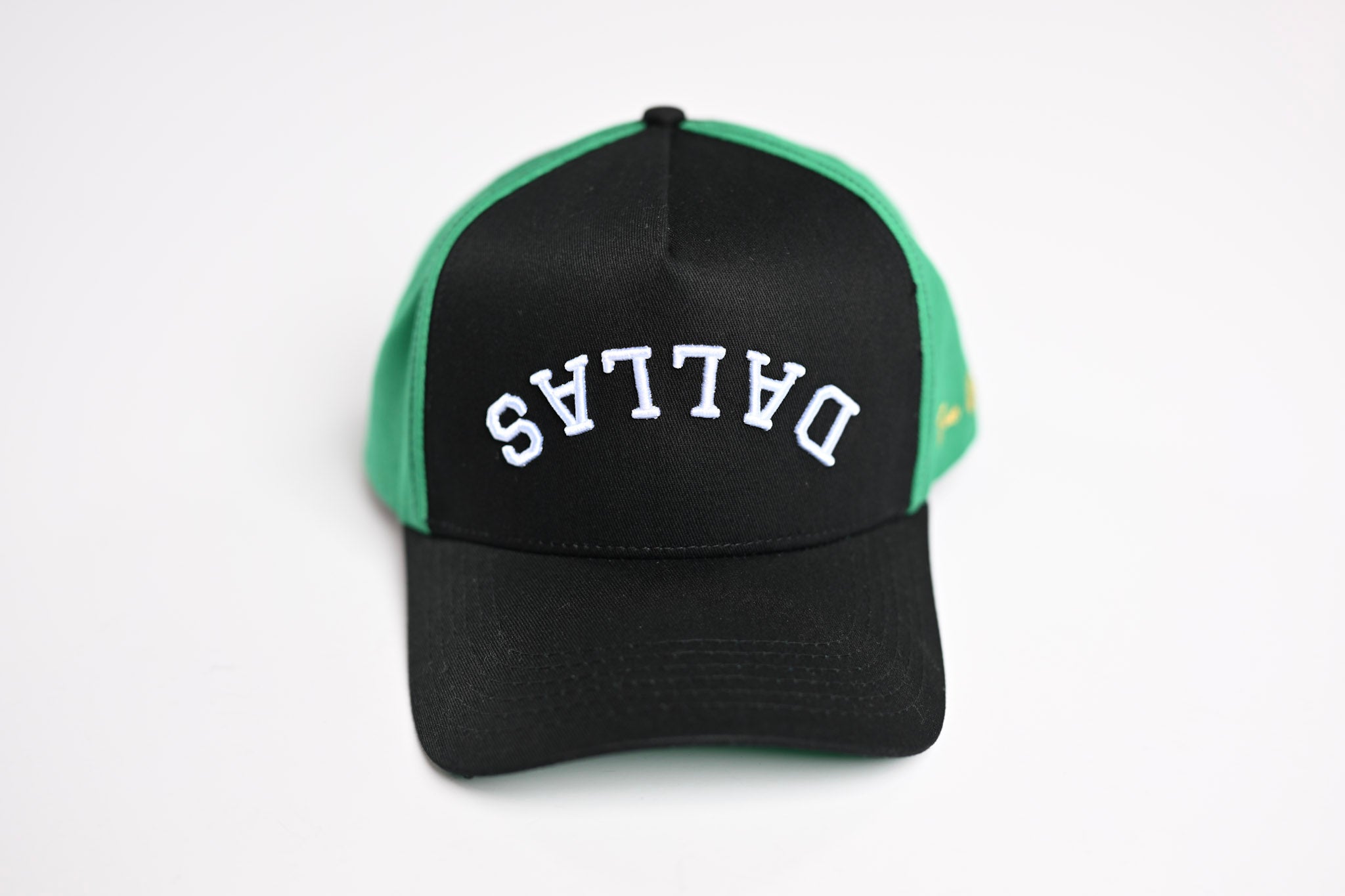 PINWHEEL - BLACK / GREEN