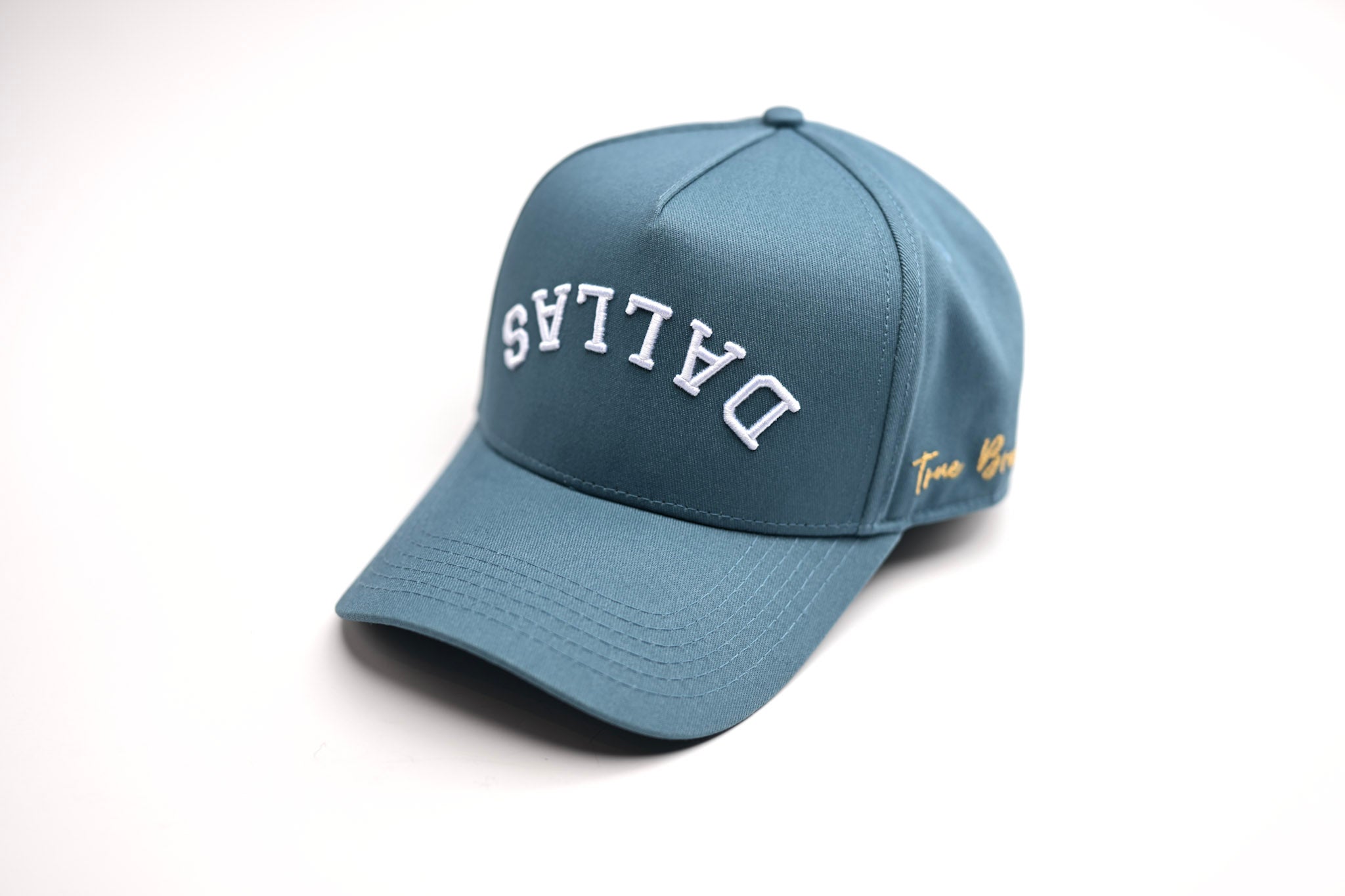 Precurved Dallas snapback - STEEL BLUE – True Brvnd