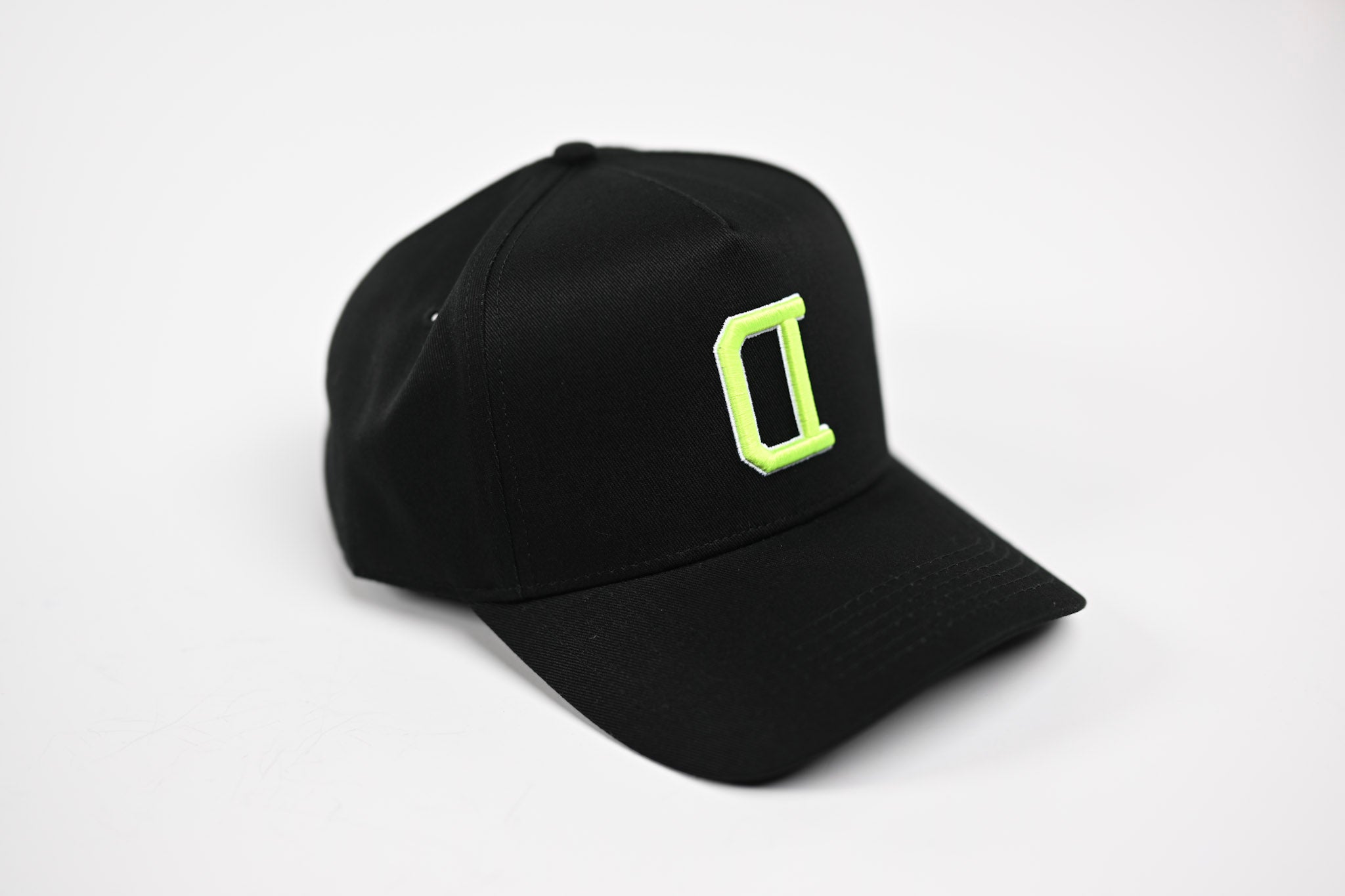 NEON V2 Precurved snapback - BLACK / YELLOW