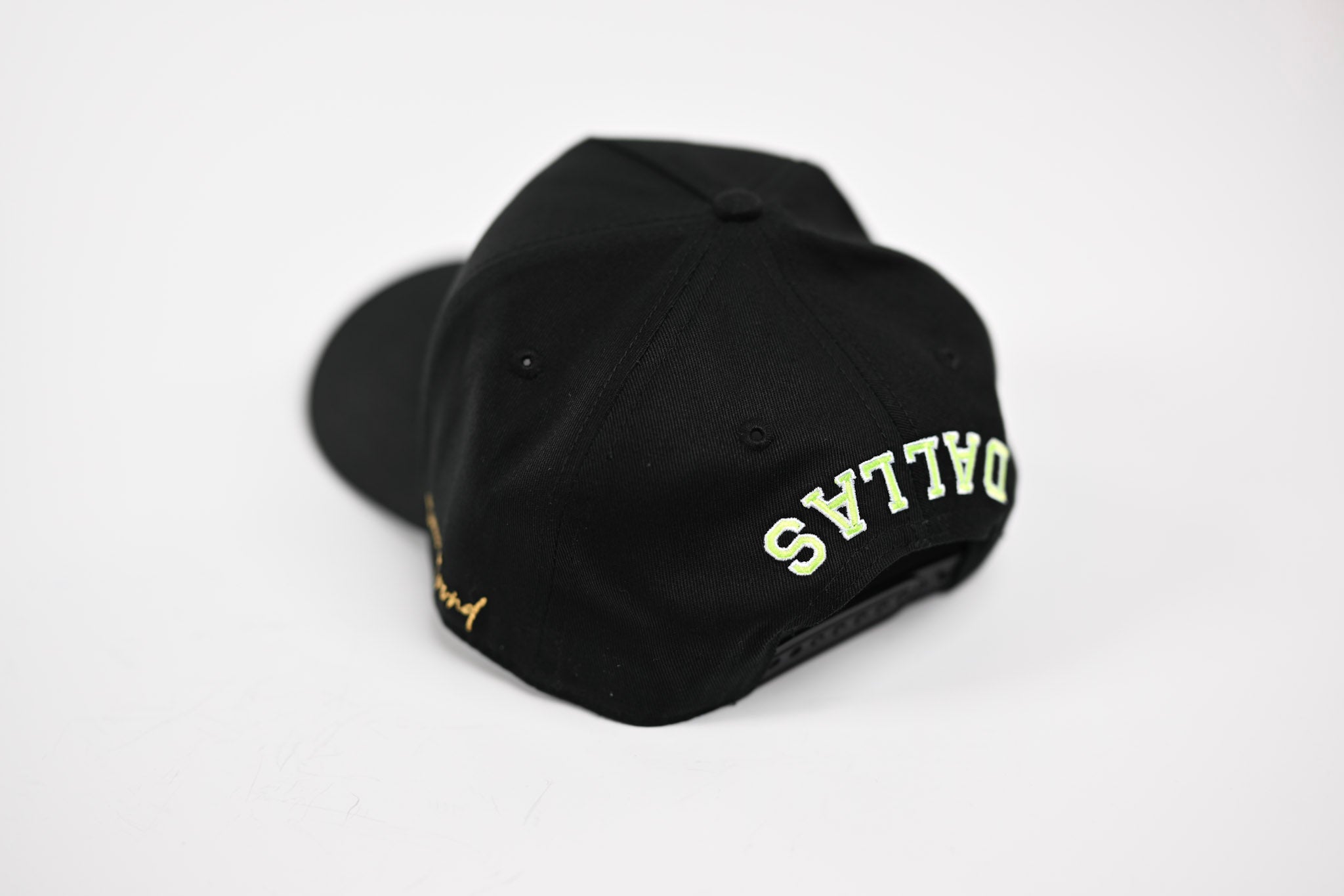 NEON V2 Precurved snapback - BLACK / YELLOW