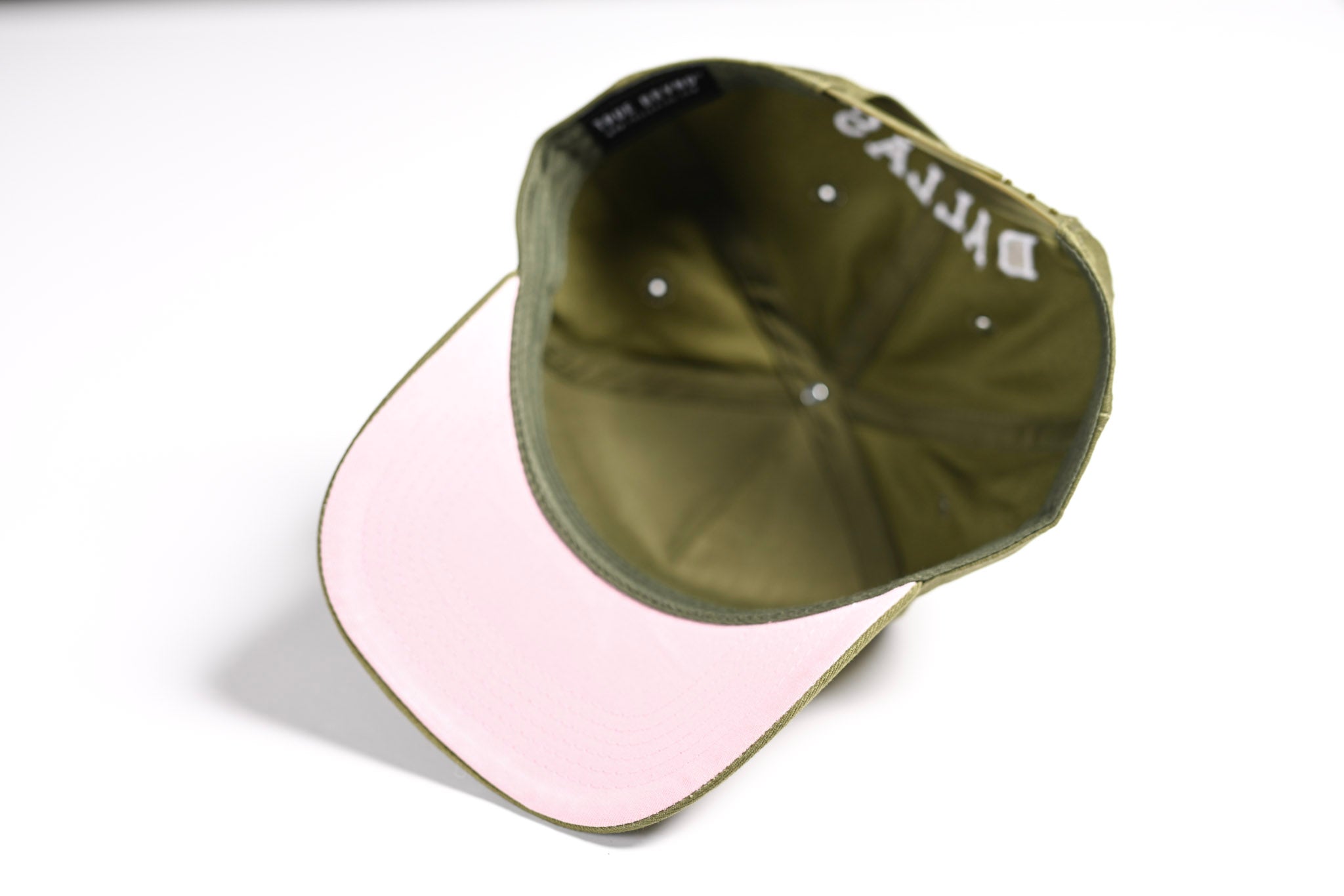 V2 Precurved snapback - OLIVE / PINK