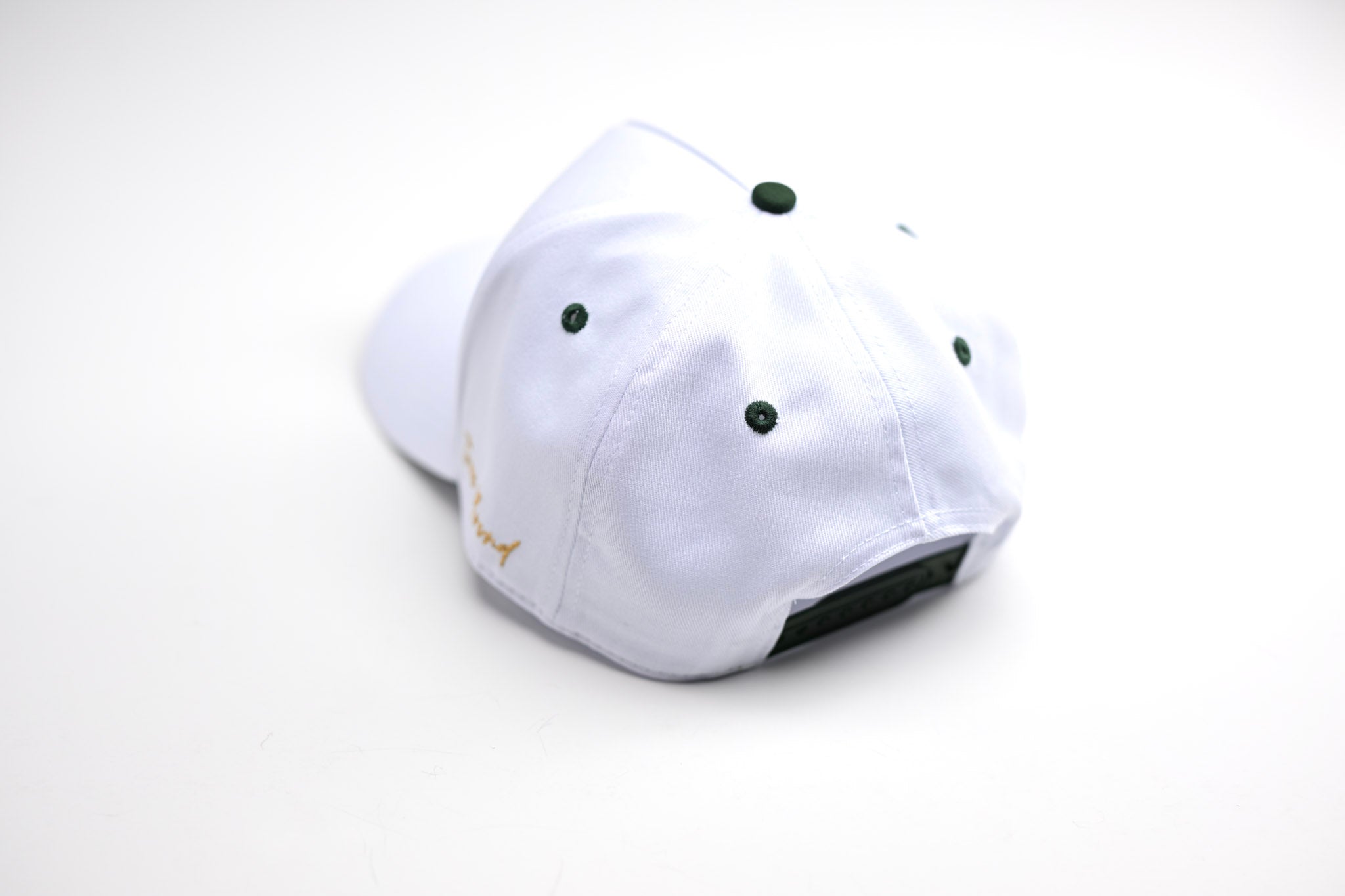 Precurved Dallas snapback - WHITE w/ FOREST GREEN ACCENTS