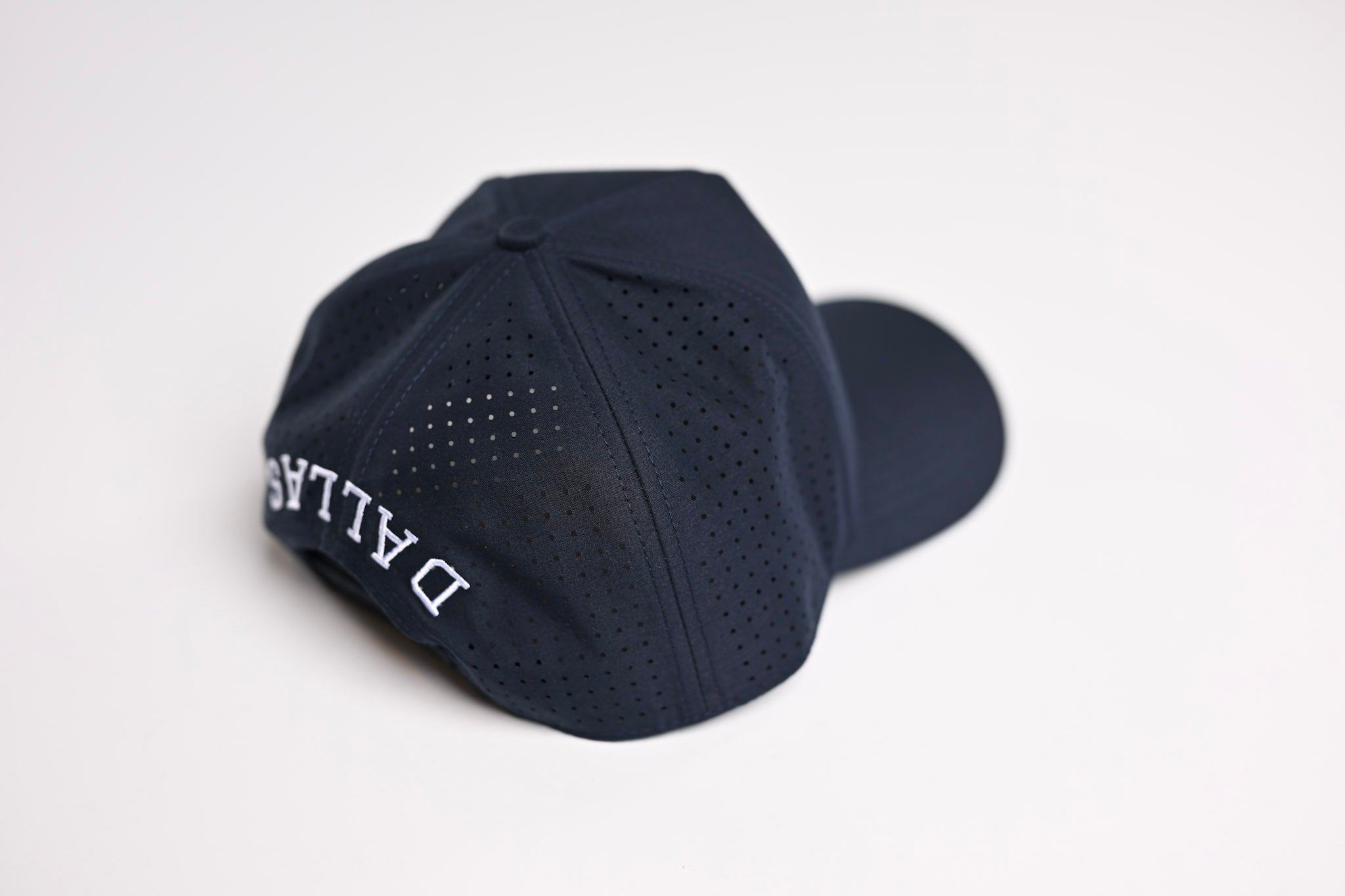 V2 Lightweight Snapback - NAVY