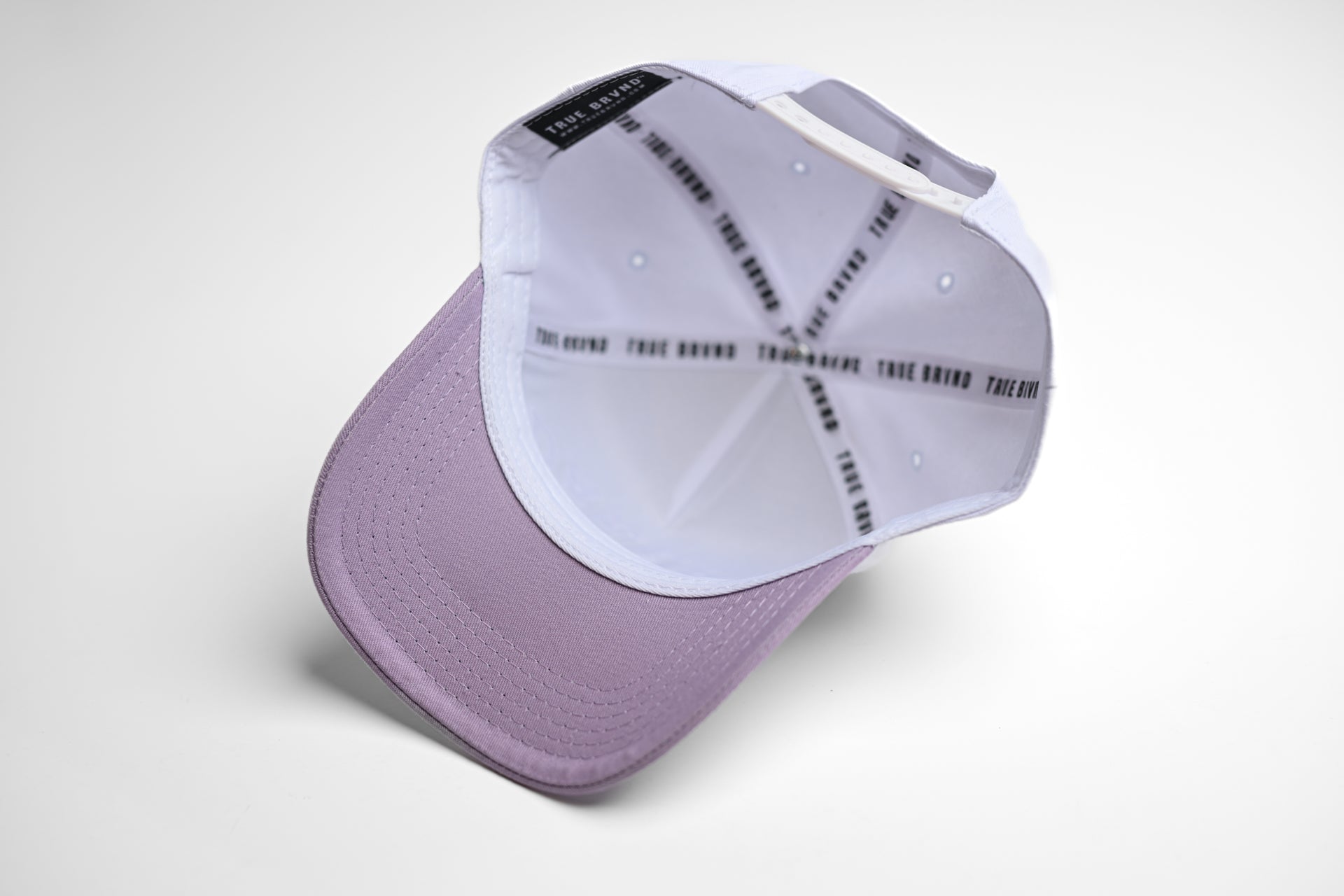 Precurved Dallas snapback - LAVENDER / WHITE