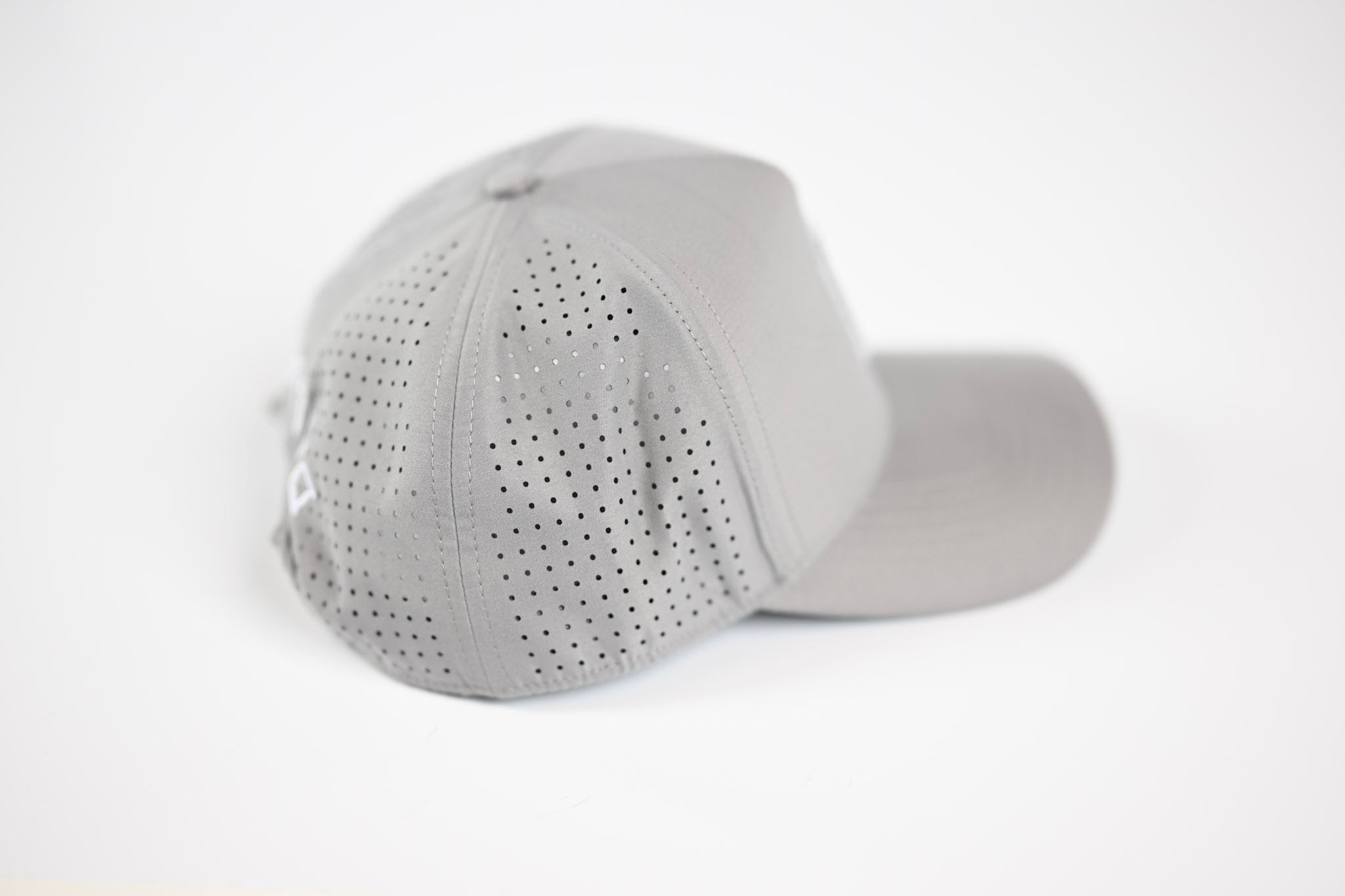 V2 Lightweight Snapback - GRAY