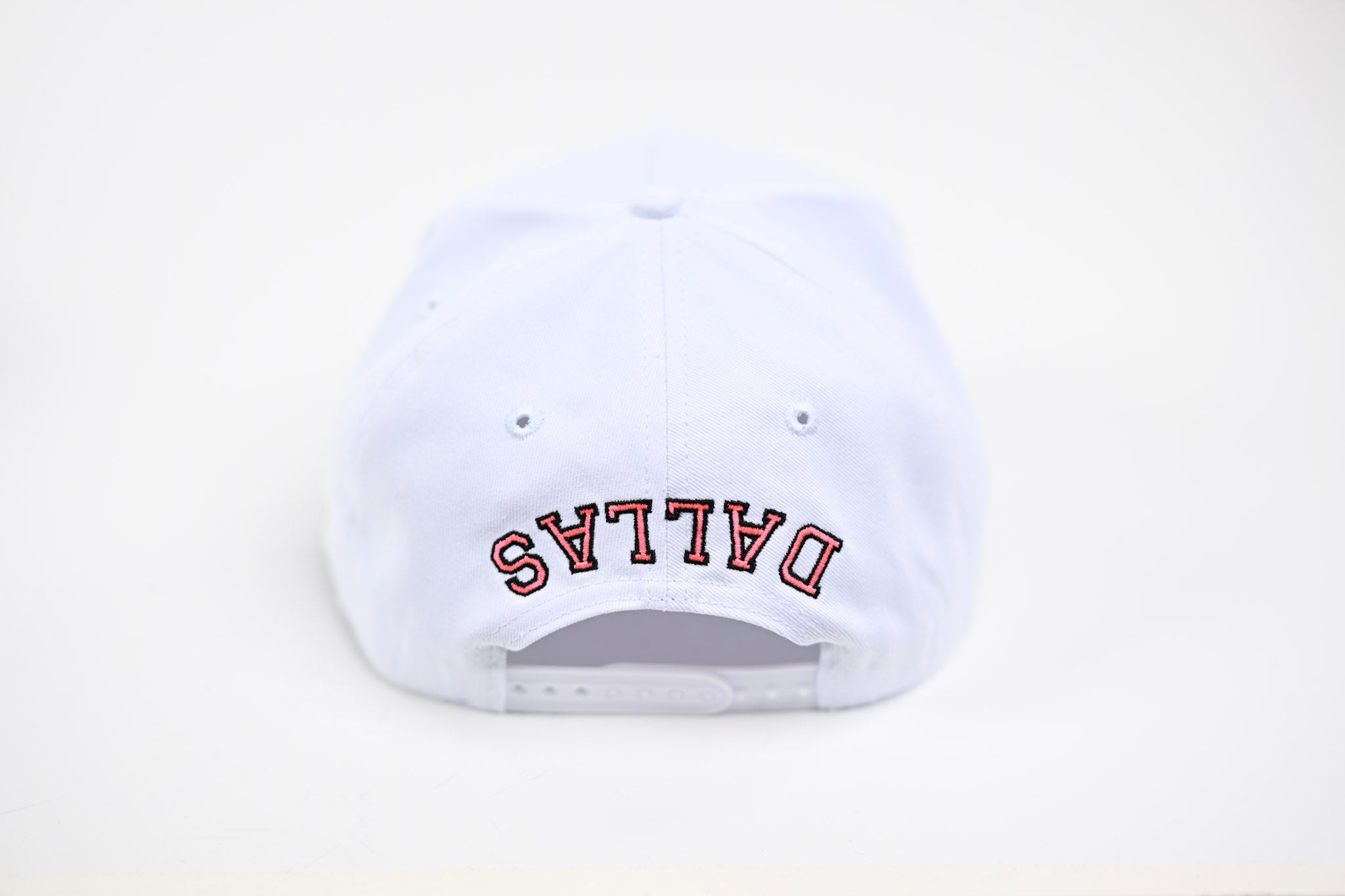 NEON V2 Precurved snapback - WHITE / PINK