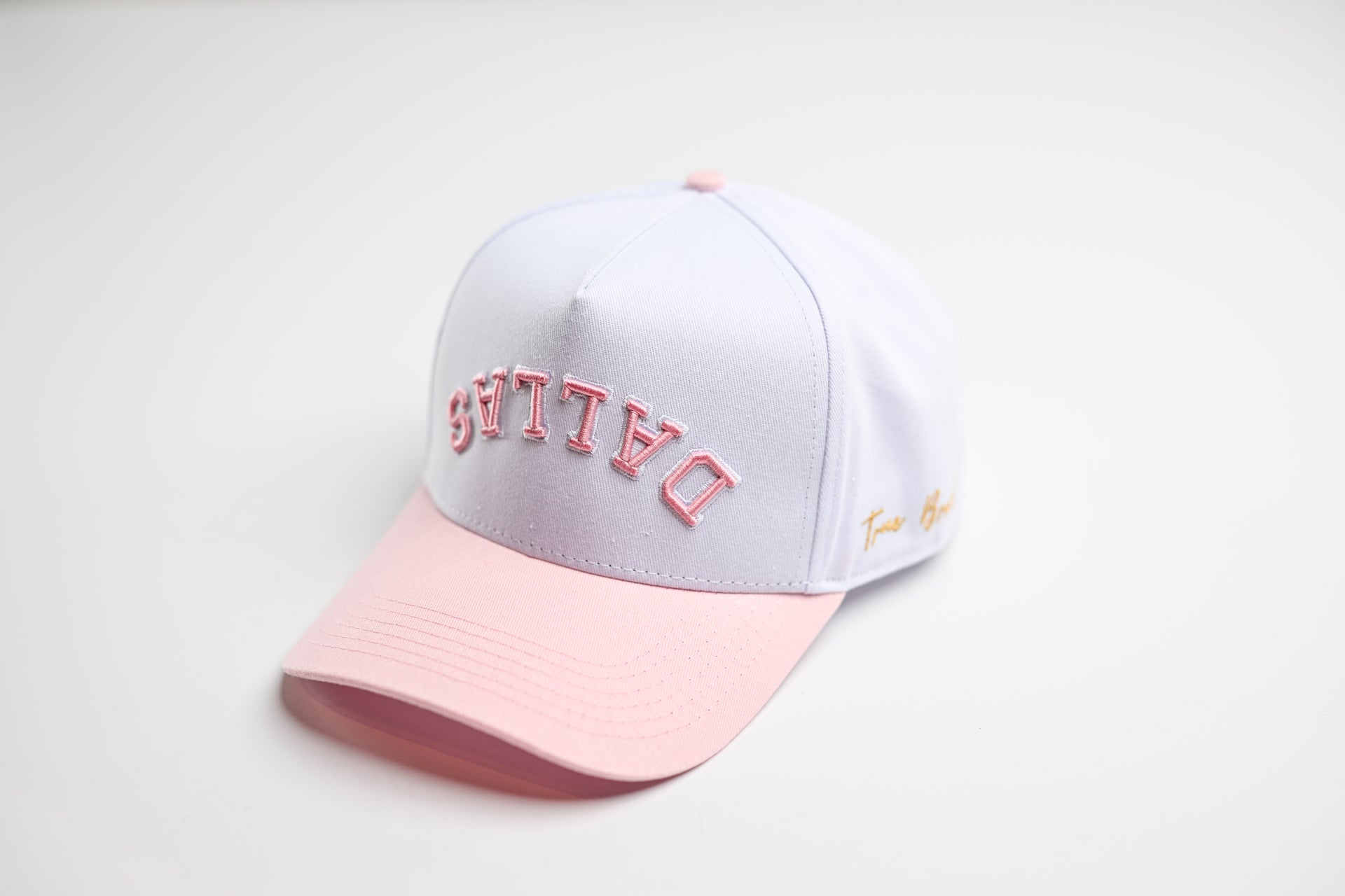 Precurved Dallas snapback - PINK / WHITE