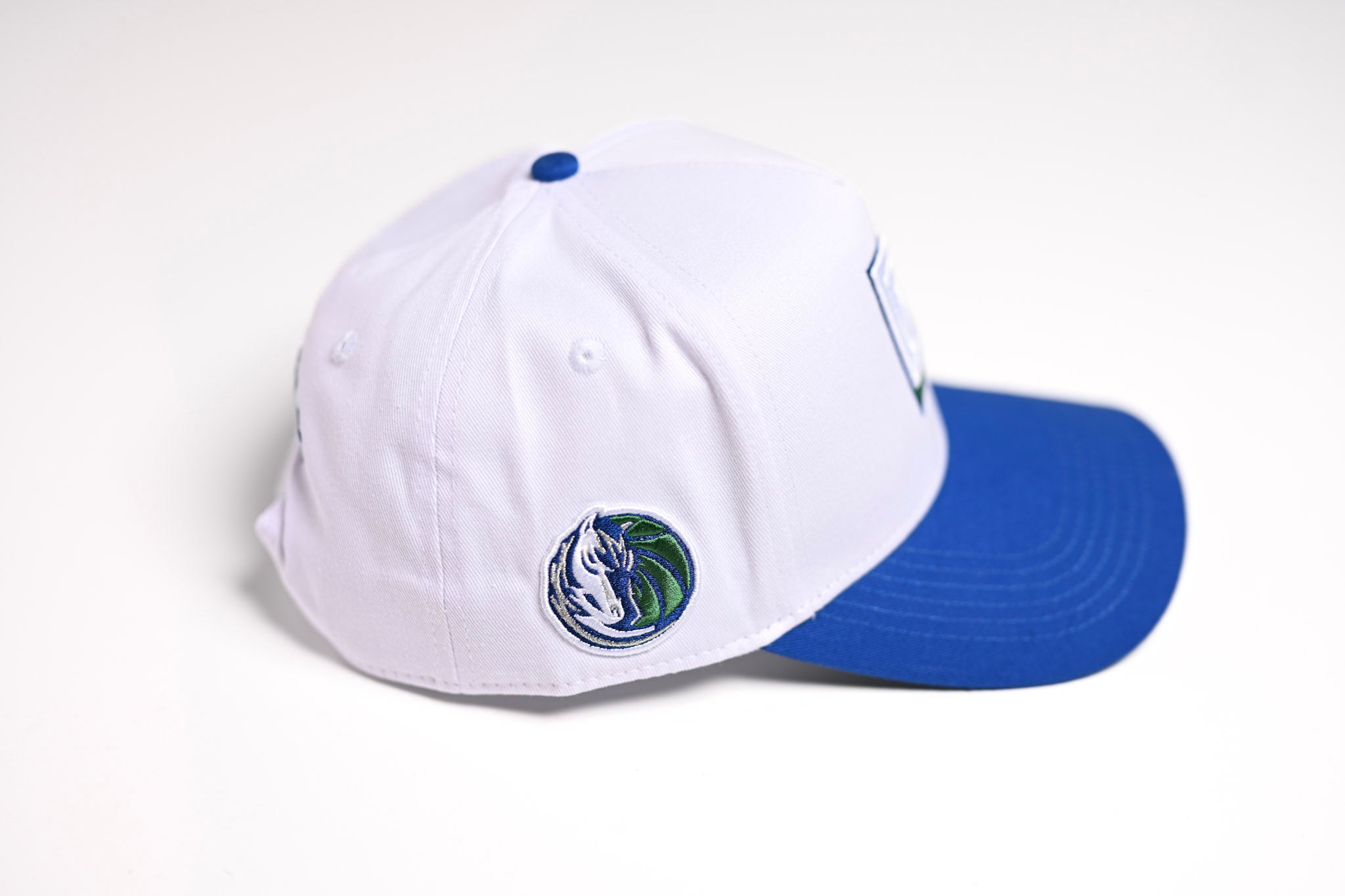 Dallas Mavericks x True Brvnd - TWO-TONE INLINE D