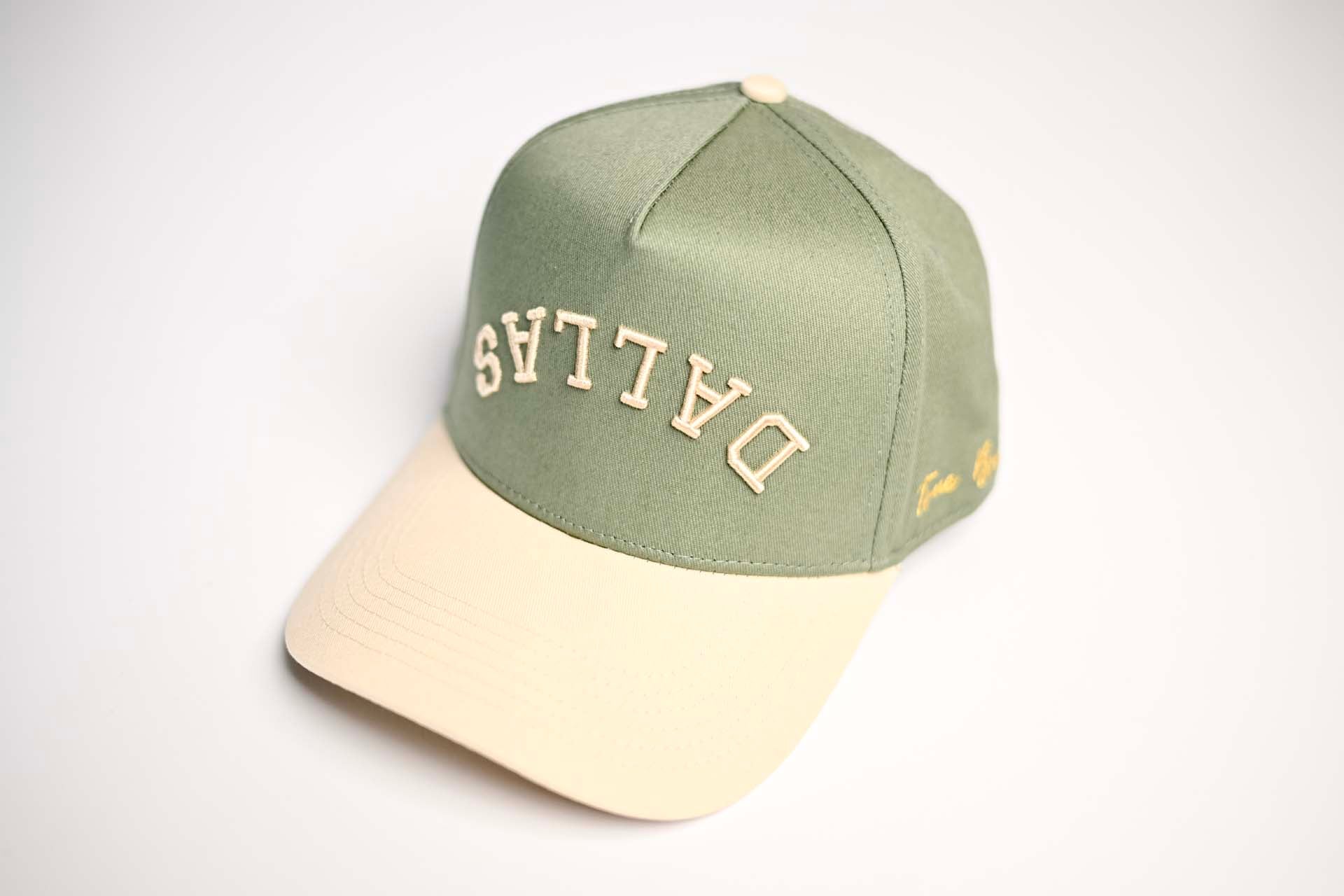 Precurved Dallas snapback - OFFWHITE / SAGE