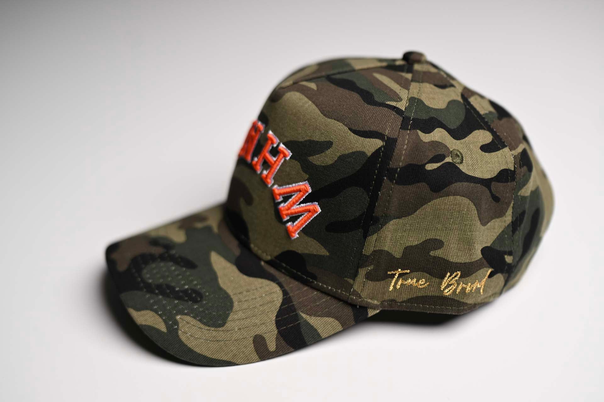 WHATABURGER snapback - CAMO w/ orange