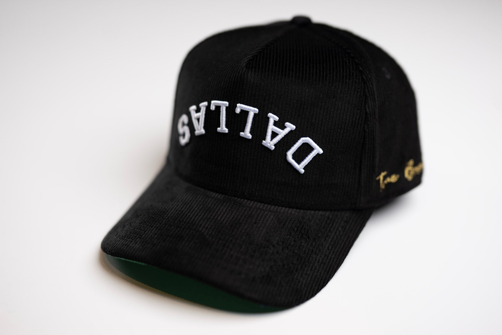 Corduroy USD snapback - BLACK