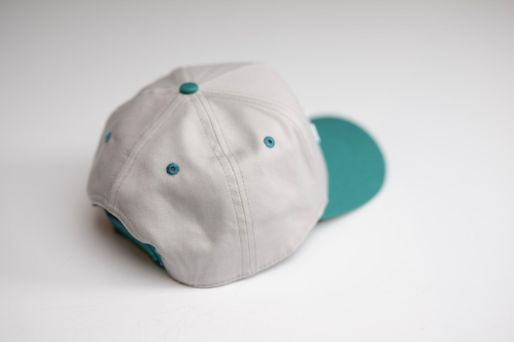 Precurved Dallas snapback - TEAL / LITE GRAY