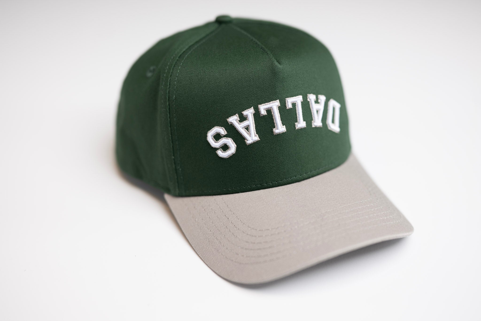 Precurved Dallas snapback - GRAY / FOREST GREEN