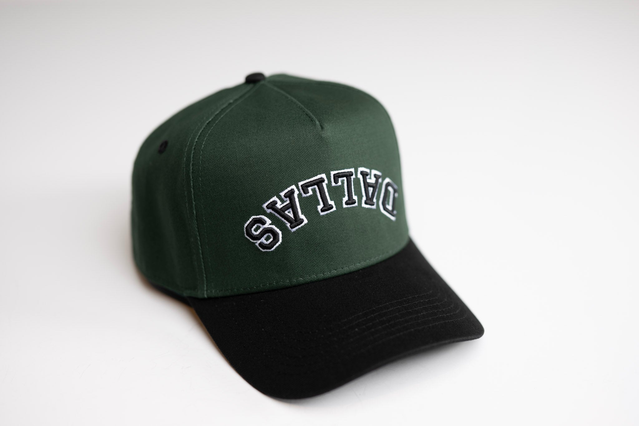 Precurved Dallas snapback - BLACK / FOREST GREEN