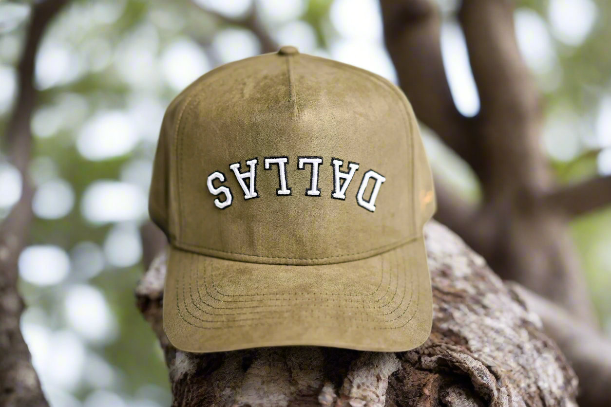 Suede snapback - OLIVE