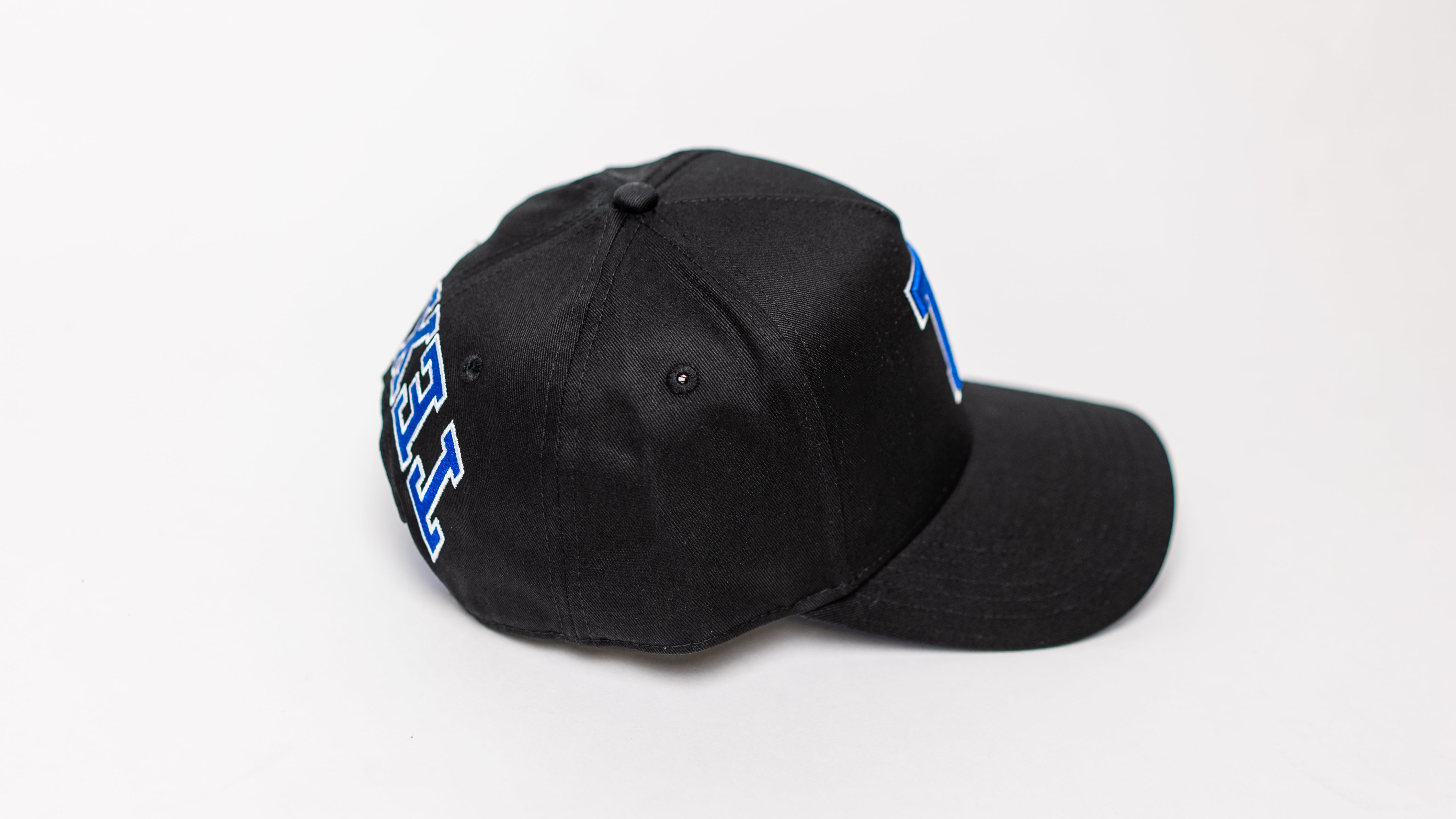 " T " true vintage- BLACK (Royal)