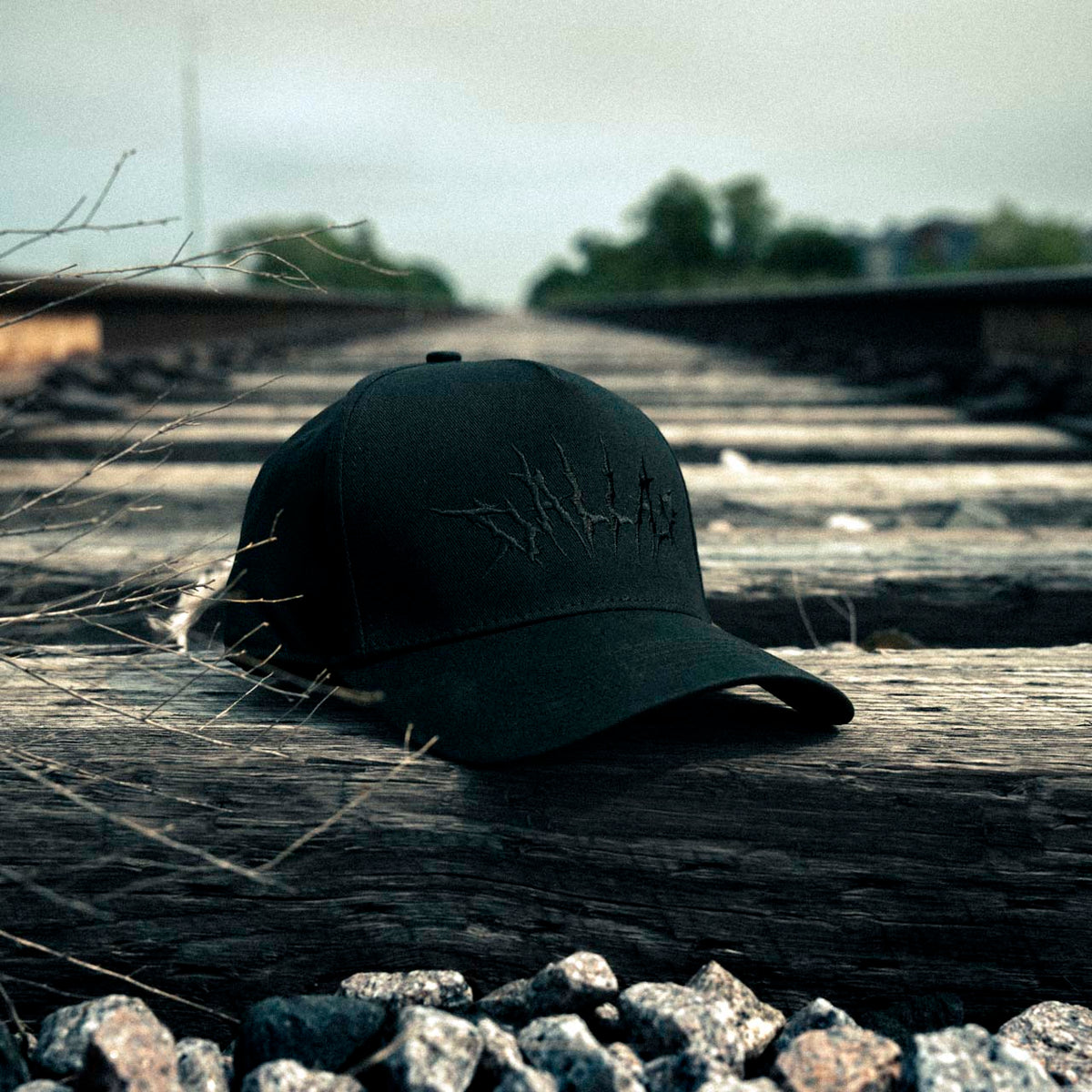 Dallas Gothic "CHAOS" - TONAL BLACK